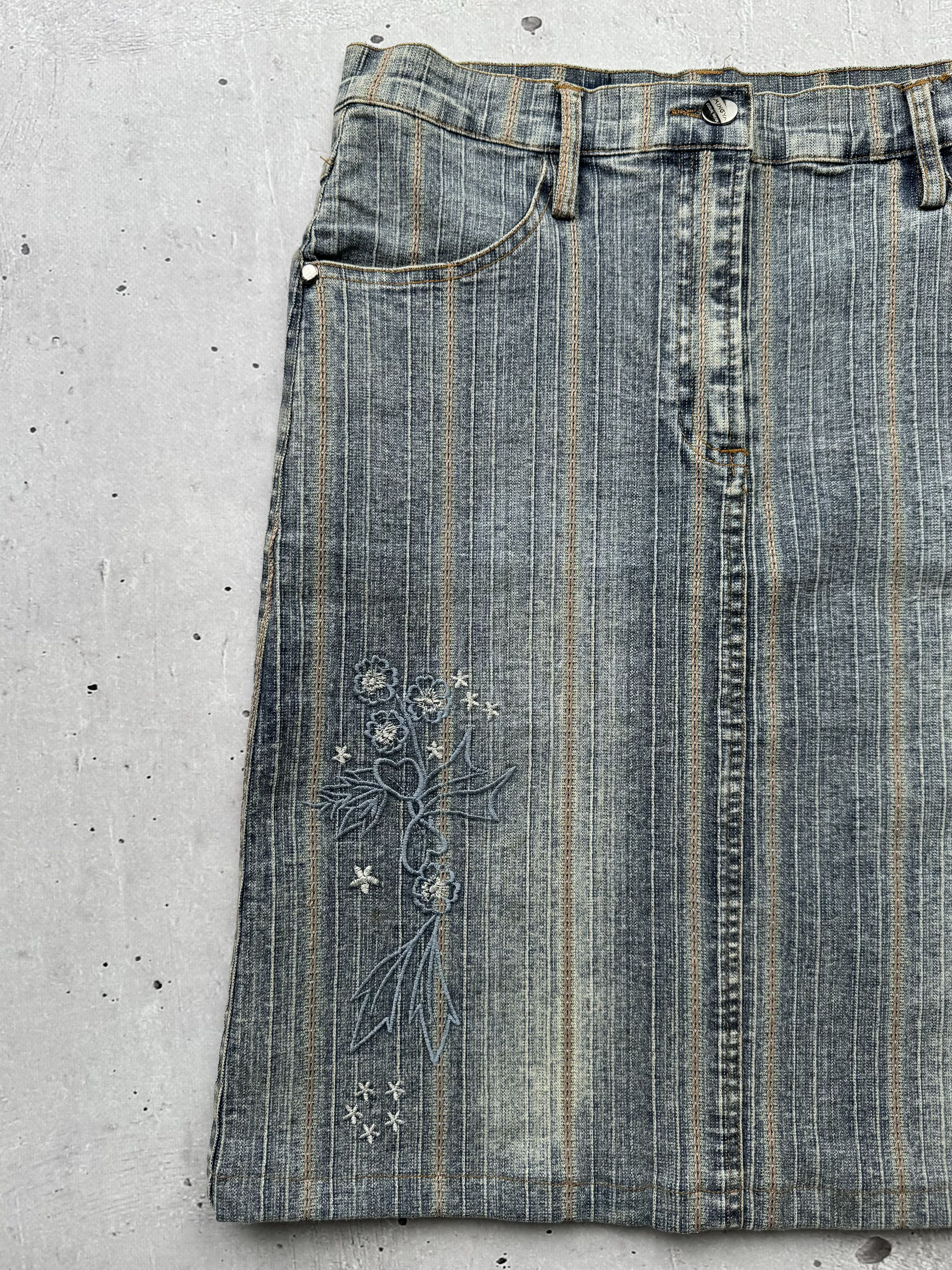 Japanese Brand × Vintage Vintage Amazing Denim Skirt Size 27" / US 4 / IT 40 - 2 Thumbnail