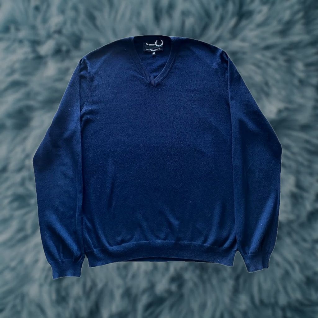 Vintage Fred Perry x Raf Simons Knit V-Neck Light Sweater Navy Blue Size 40 Mens Pullover Knit Cotton Embroidered Logo Vintage: No Size US L / EU 52-54 / 3 - 1 Thumbnail