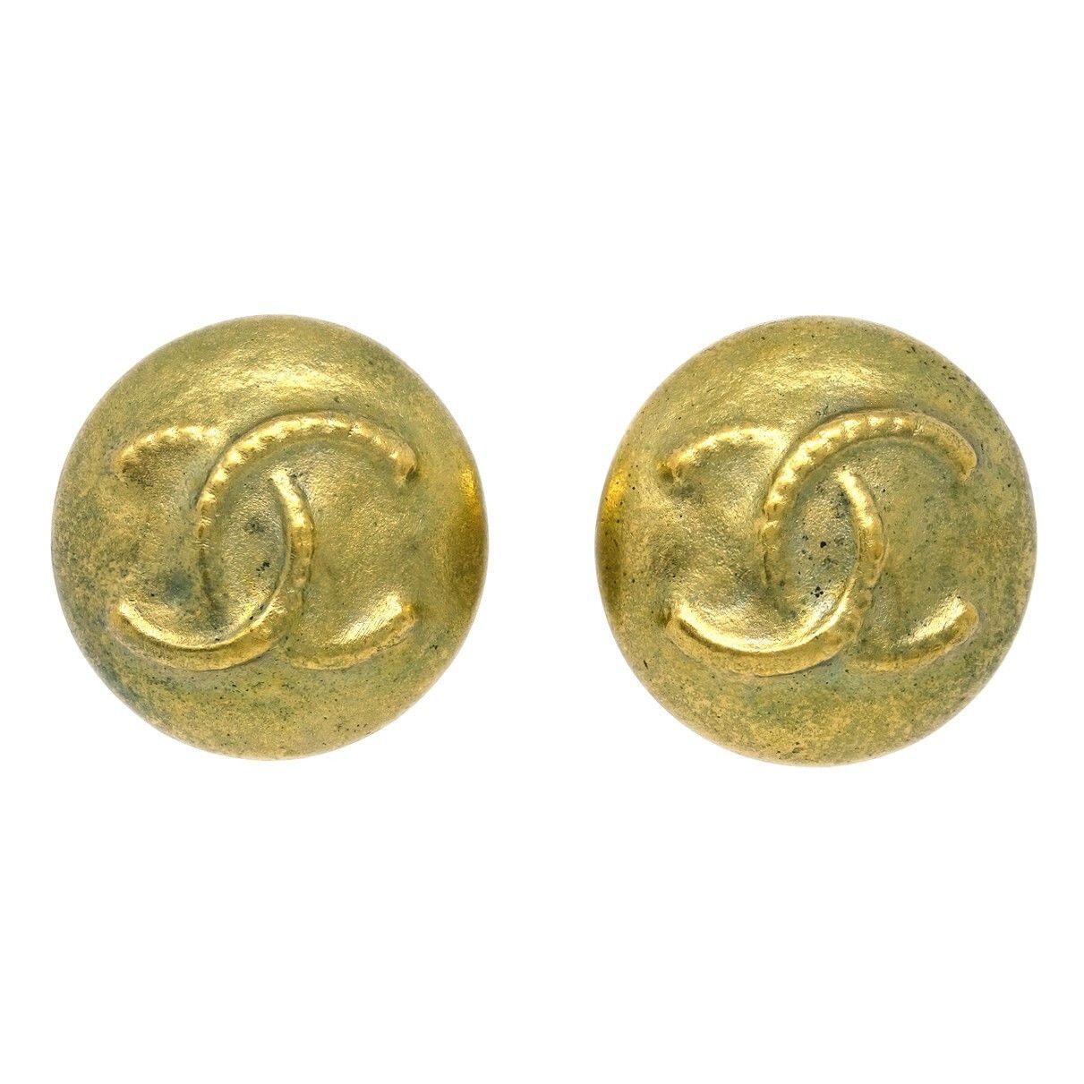 Chanel Chanel Vintage CC Round Clip-On Metal Size ONE SIZE - 1 Thumbnail