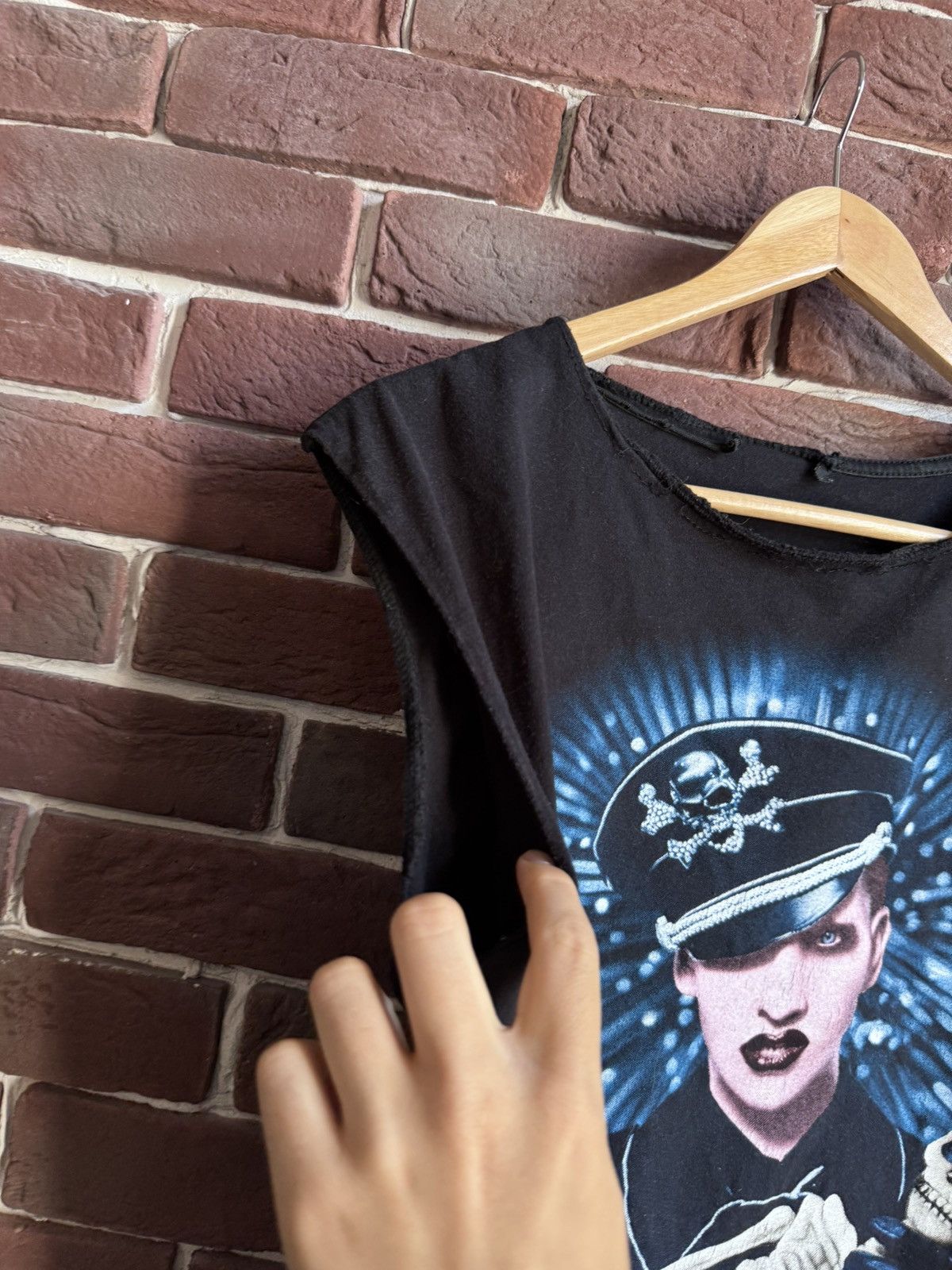 Marilyn Manson Vintage 2004 MARILYN MANSON Against All Gods Band Tshirt Size US M / EU 48-50 / 2 - 5 Thumbnail