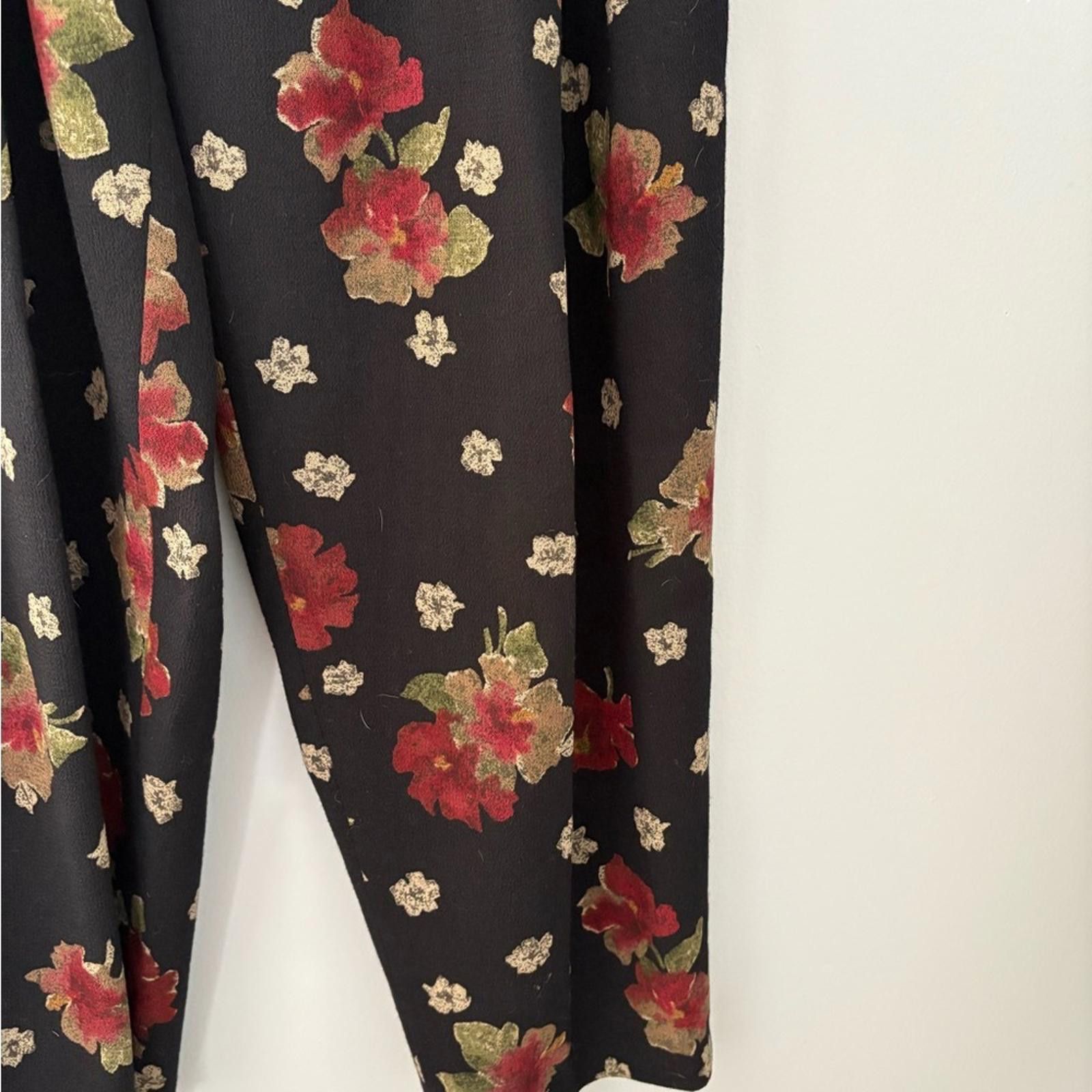 Designer Mariella Burani Women’s sz6 100% Wool Floral Pants Vintage Size 28" / US 6 / IT 42 - 3 Thumbnail