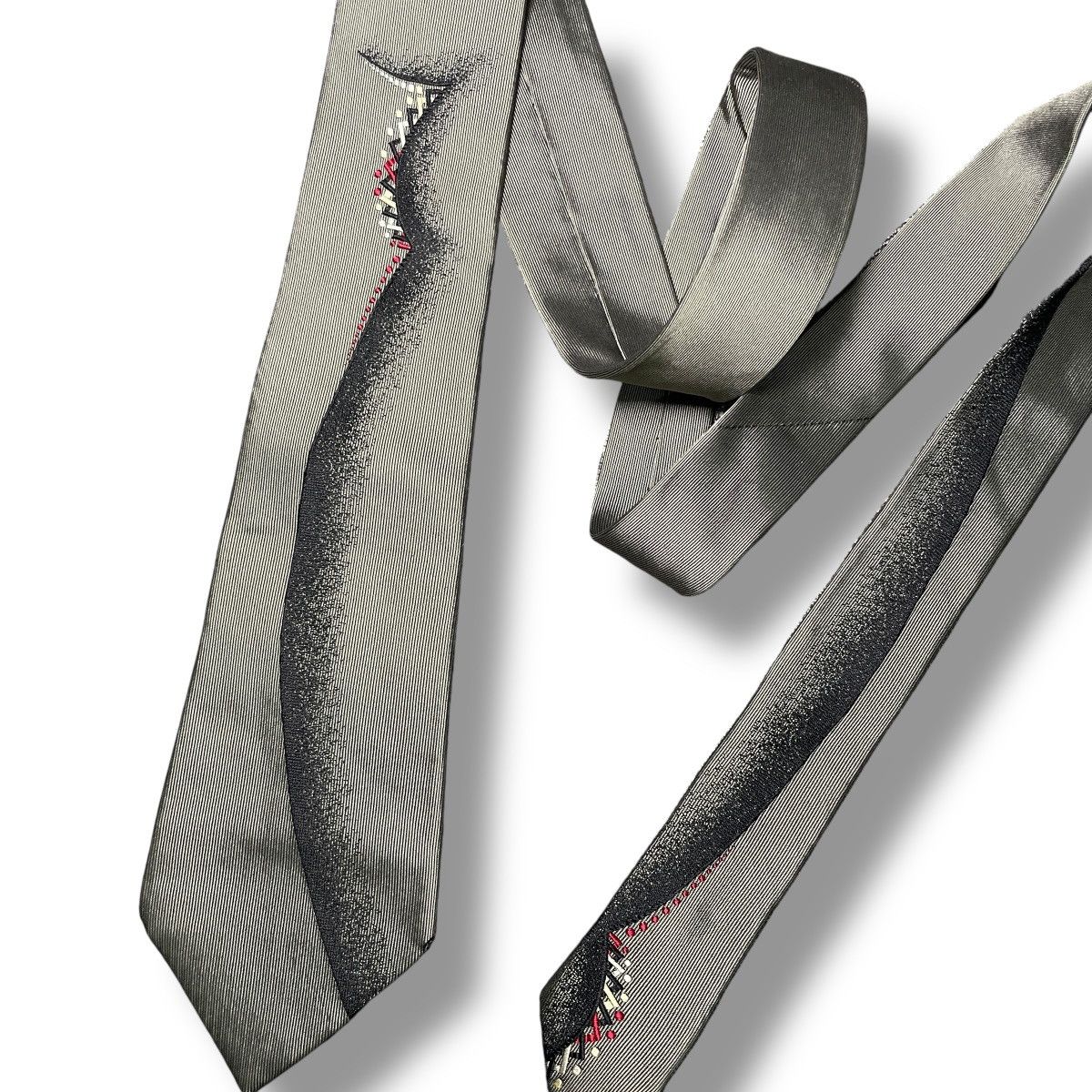 Yohji Yamamoto RARE Yohji Yamamoto Pour Homme Graphic Print Silk Necktie Size ONE SIZE - 2 Thumbnail