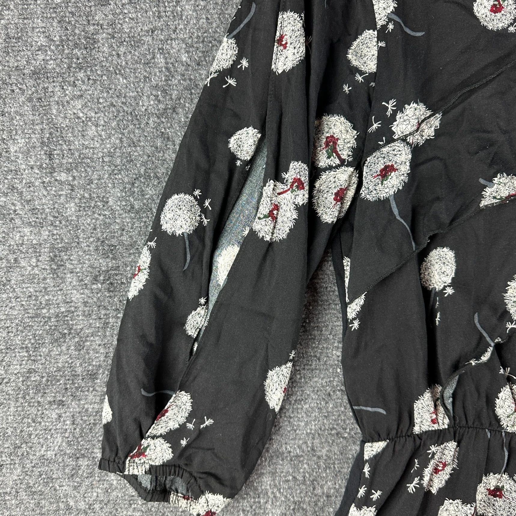 Anthropologie Deletta Blouse Womens Small Black Floral Faux Wrap Knit 3/4 Sleeve V-Neck Pullover Size M / US 6-8 / IT 42-44 - 3 Thumbnail