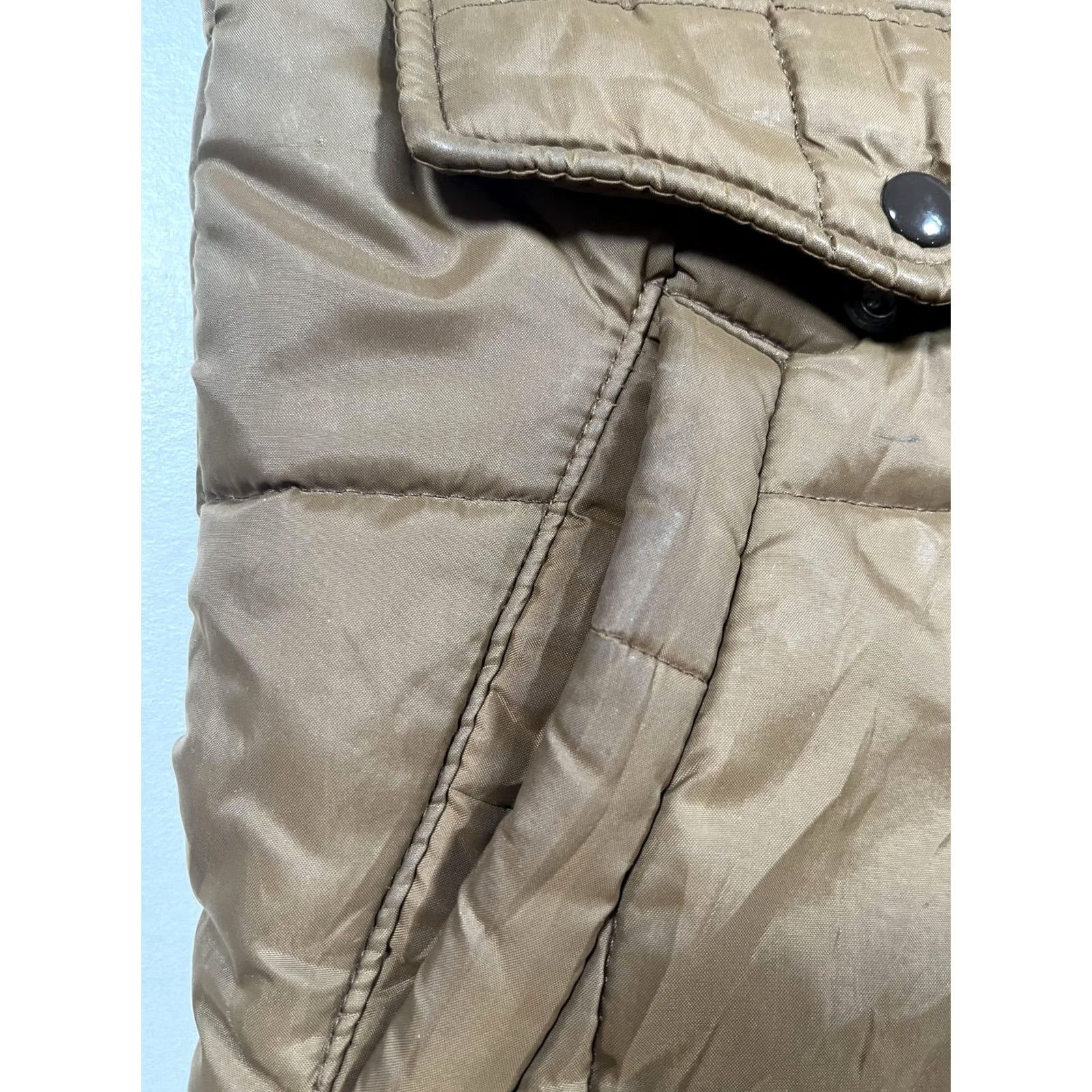 Vintage VINTAGE Mens Quilted Coat Nylon Puffer Full Zip Lined Brown XL Wool? (Note: This line is invalid as per rules; provide final title instead.) Size US XL / EU 56 / 4 - 7 Thumbnail