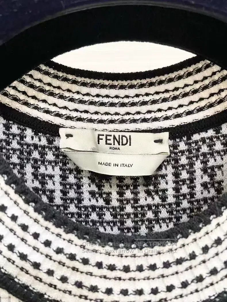 Fendi Fendi Long knitted dress Size XS / US 0-2 / IT 36-38 - 3 Thumbnail
