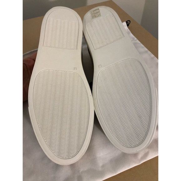 MM6 Unisex MM6 Maison Margiela embossed lowtop sneaker Size US 8 / EU 41 - 9 Thumbnail