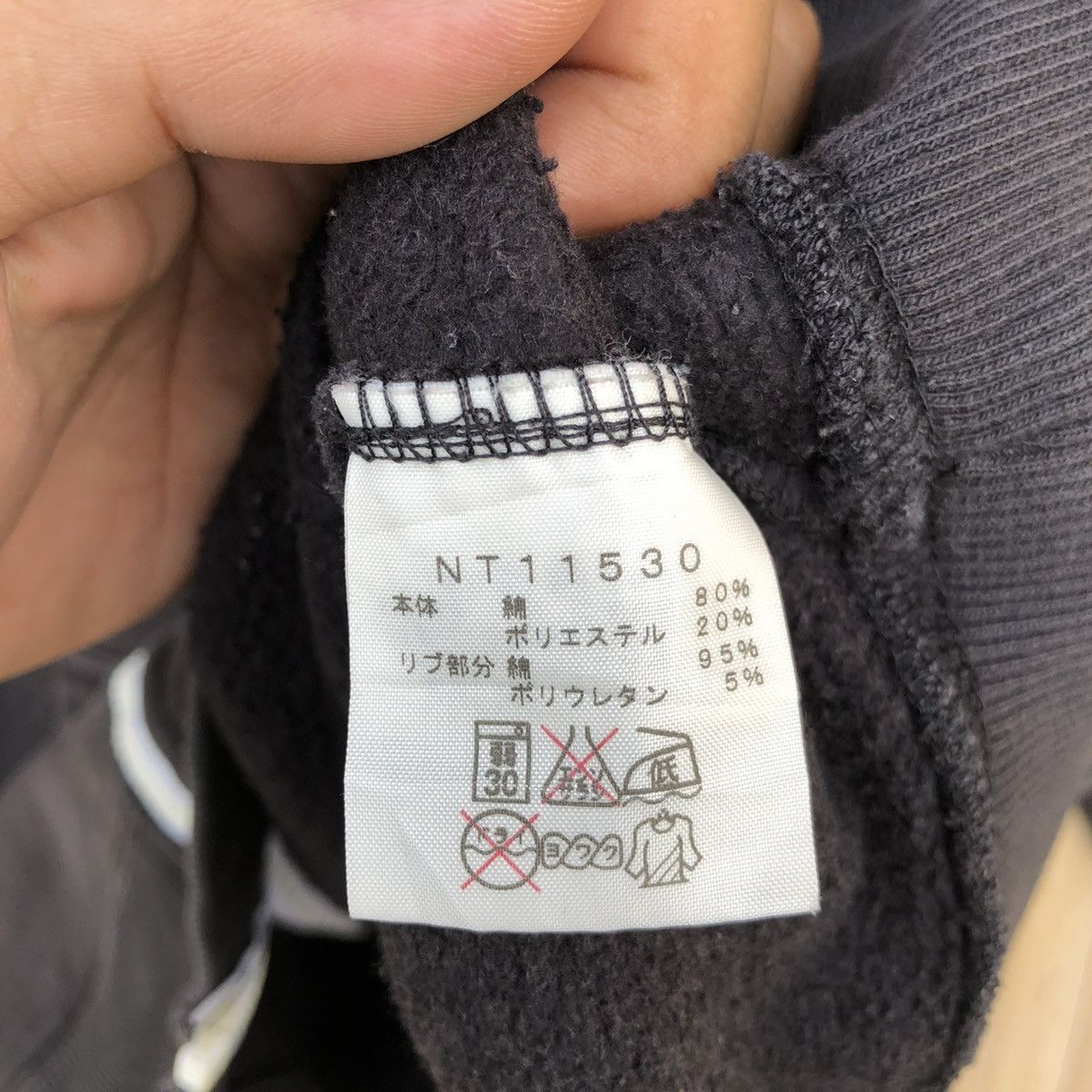 The North Face Vintage The North Face Hoodie Faded Pullover Size US L / EU 52-54 / 3 - 9 Thumbnail