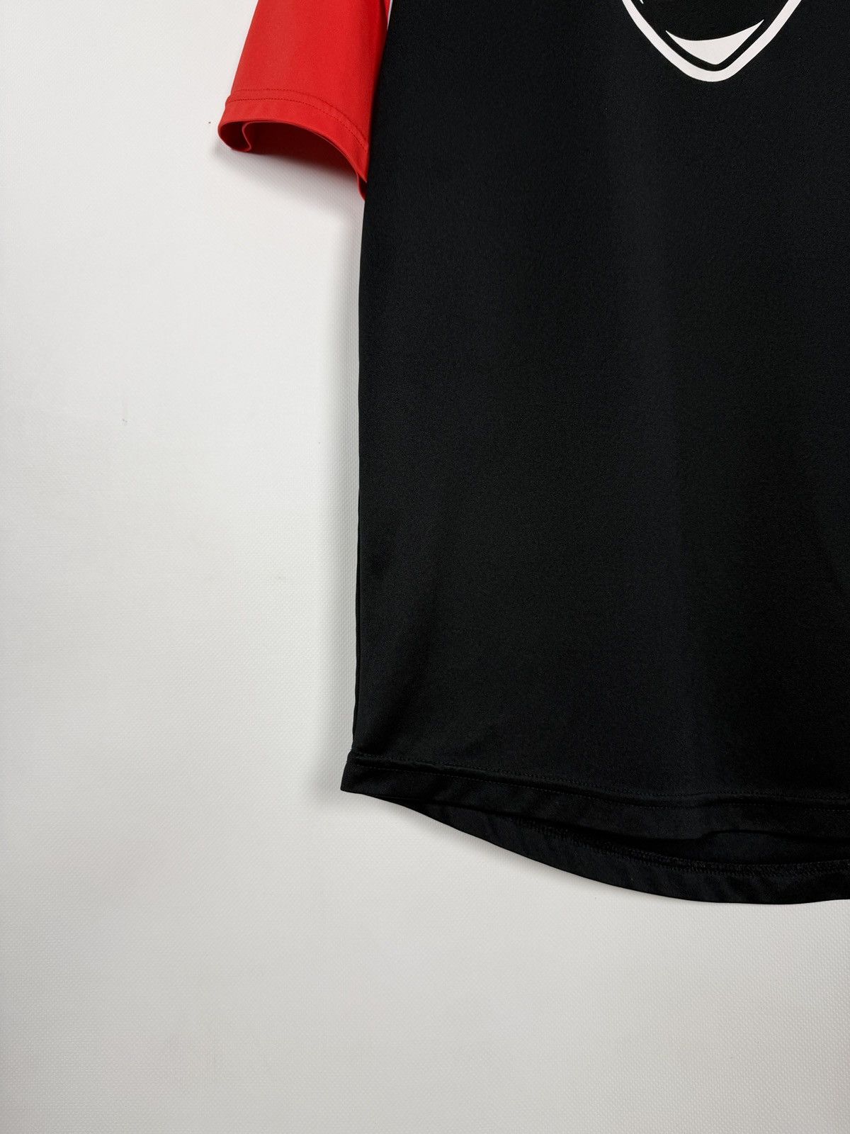Nike Nike Total 90 Vintage T-Shirt Big Logo Sportswear Size S Size US S / EU 44-46 / 1 - 4 Thumbnail