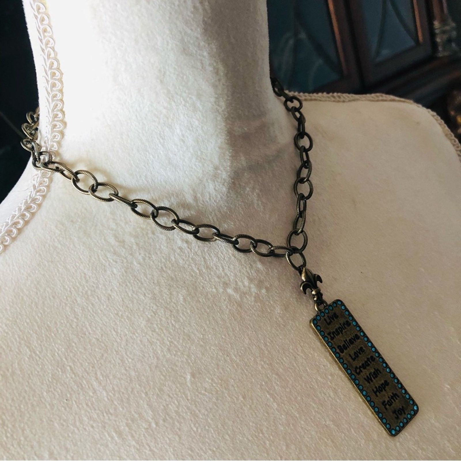 Jewelry Sisi Amber brass tone inspirational necklace Size ONE SIZE - 4 Thumbnail