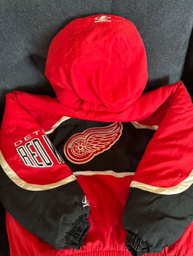 Logo Athletic × Vintage Vintage 90's Detroit Red Wings Logo Athletic Puffer Jacket Size US XL / EU 56 / 4 - 3 Thumbnail