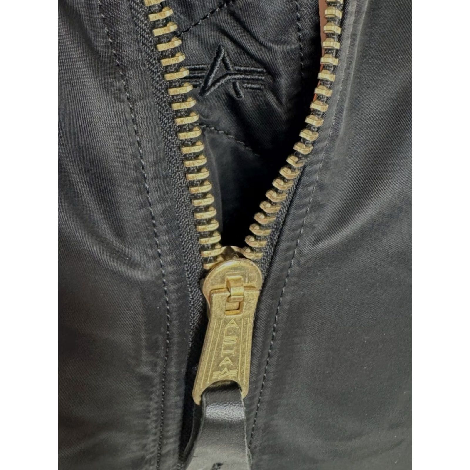 Alpha Industries ALPHA INDUSTRIES MA-1 Bomber Jacket L Black Mens Nylon - EXCELLENT Size US L / EU 52-54 / 3 - 2 Thumbnail