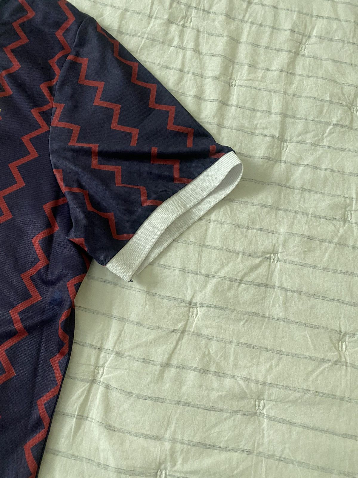 Rowing Blazers × Umbro Rowing Blazers x Umbro Zig Zag Soccer Jersey XL Size US XL / EU 56 / 4 - 8 Thumbnail