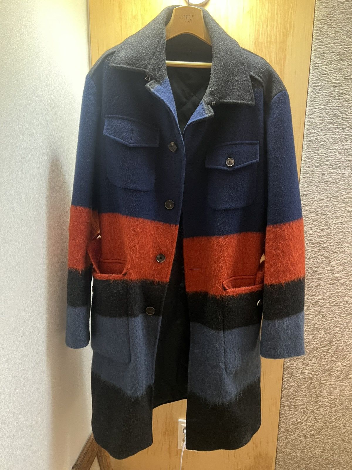 Salvatore Ferragamo ferragamo blue colorblock coat 52 Size US L / EU 52-54 / 3 - 1 Thumbnail