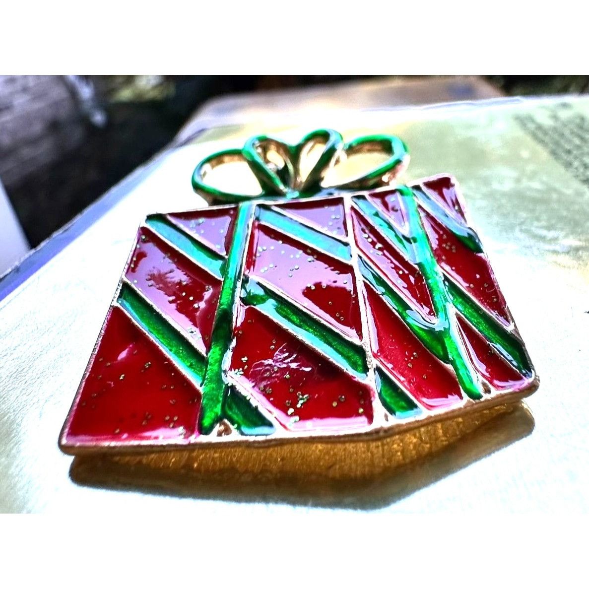 Handmade Christmas Present Brooch Pin New Red Green Festive Holiday G Size ONE SIZE - 11 Thumbnail