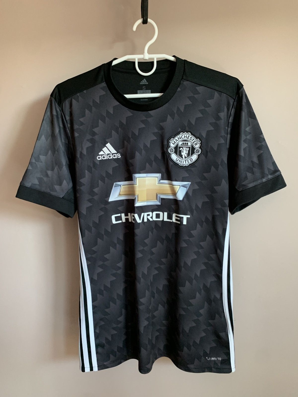Adidas Manchester United 2018 Away Football Shirt Adidas Soccer S Size US S / EU 44-46 / 1 - 1 Thumbnail