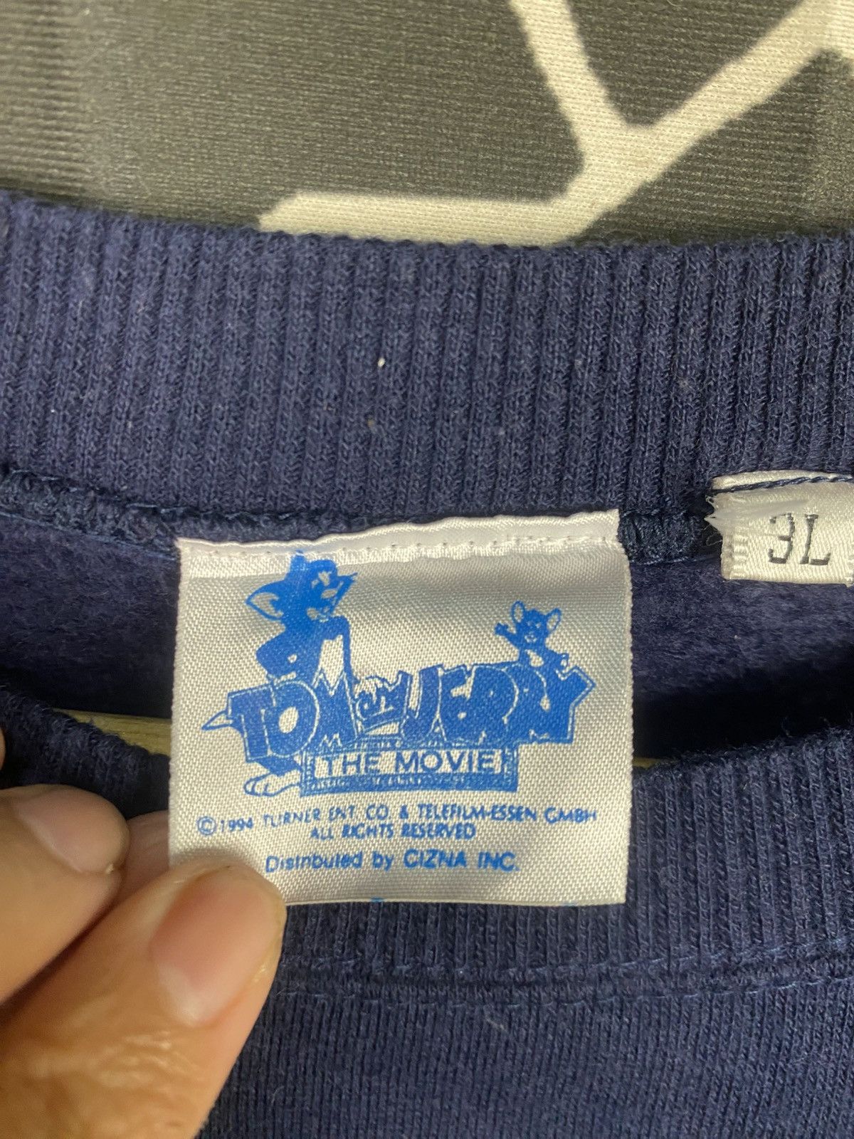 Vintage Vintage 1994 Tom & Jerry The Movie Sweatshirt Size US L / EU 52-54 / 3 - 6 Thumbnail