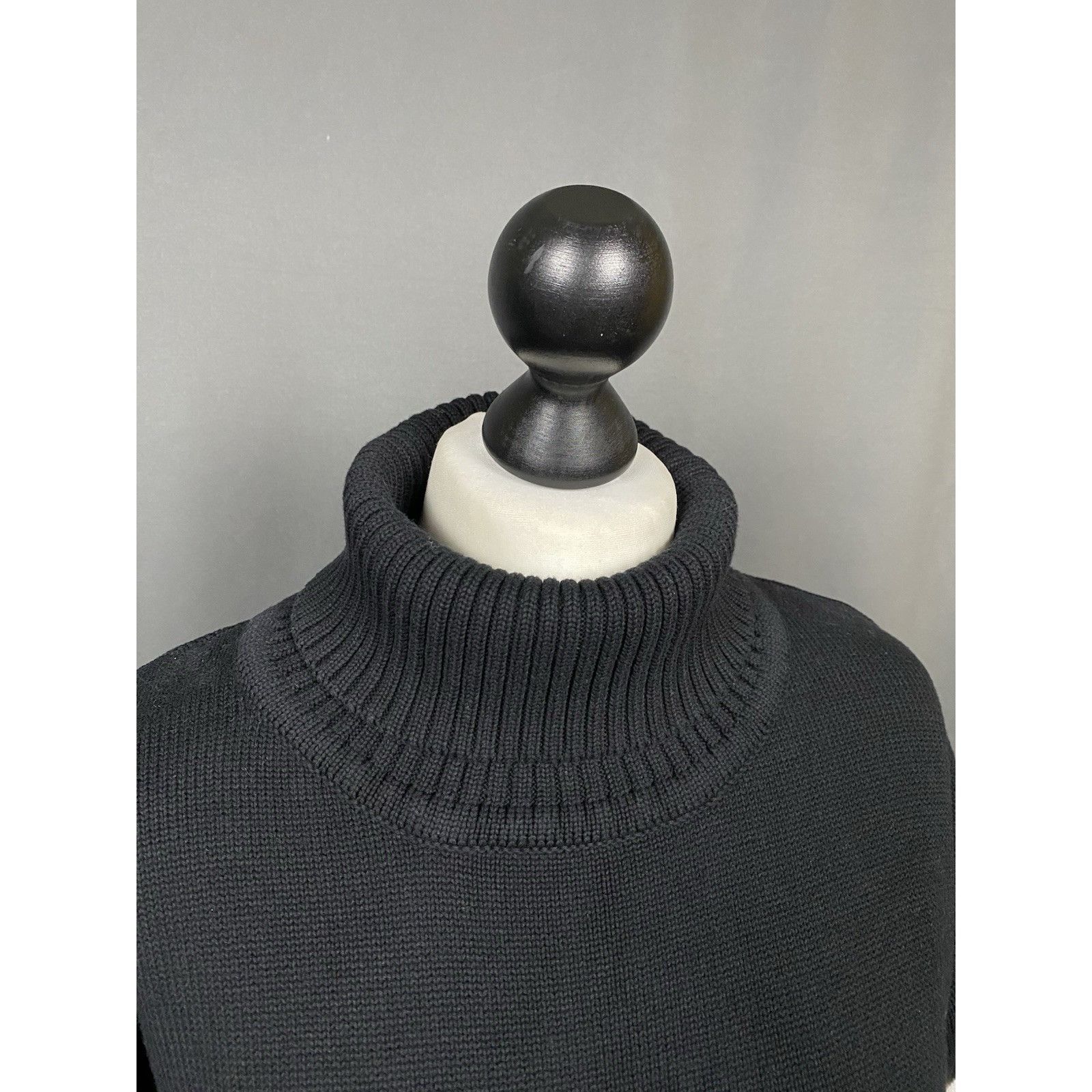 AMI AMI Paris Women's Black Oversized Turtleneck Sweater Size S Size S / US 4 / IT 40 - 6 Thumbnail