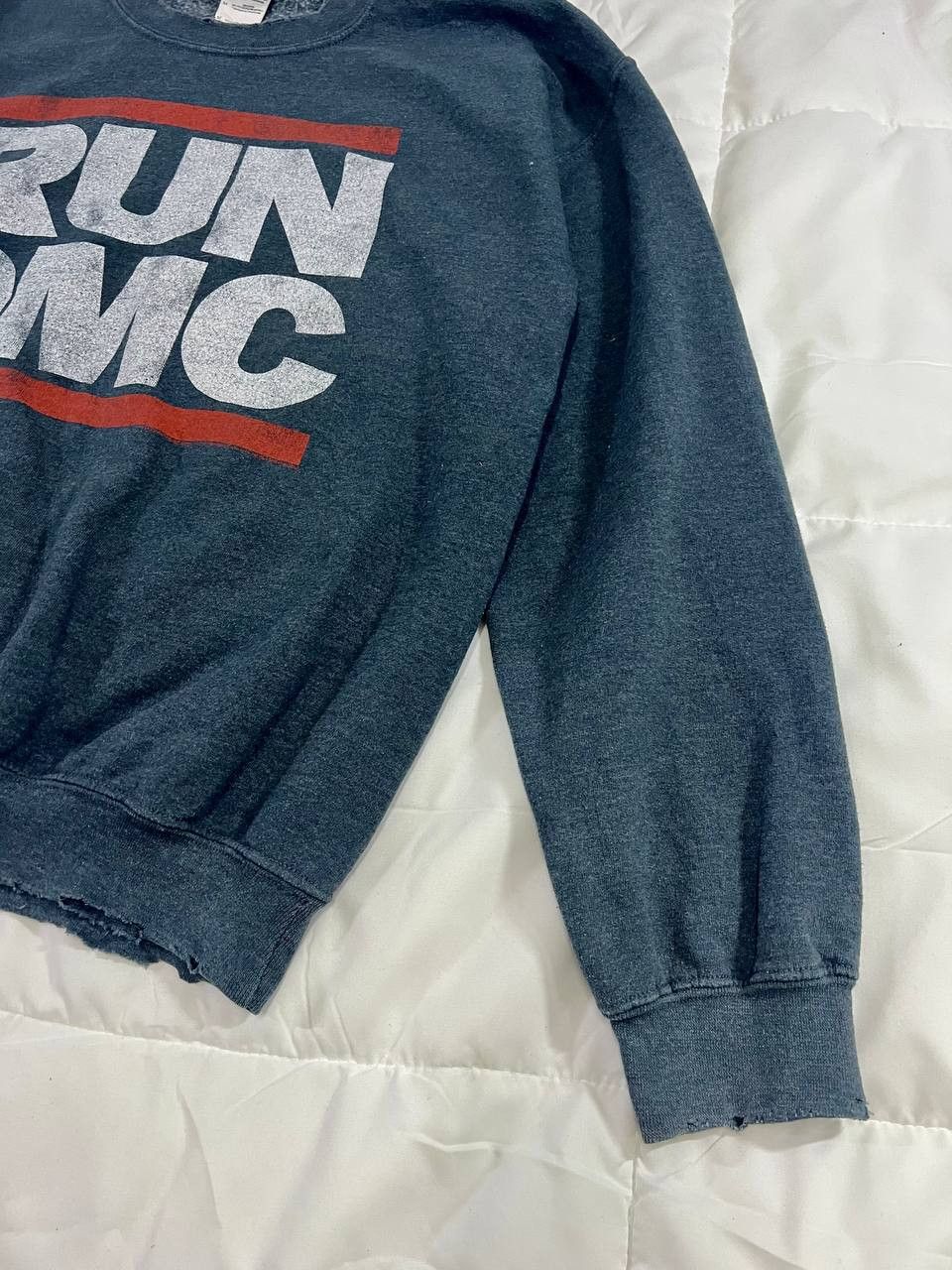 RUN DMC × Vintage VINTAGE Y2K THRASHED RUN DMC BIG LOGO SWEATSHIRT Size US M / EU 48-50 / 2 - 7 Thumbnail