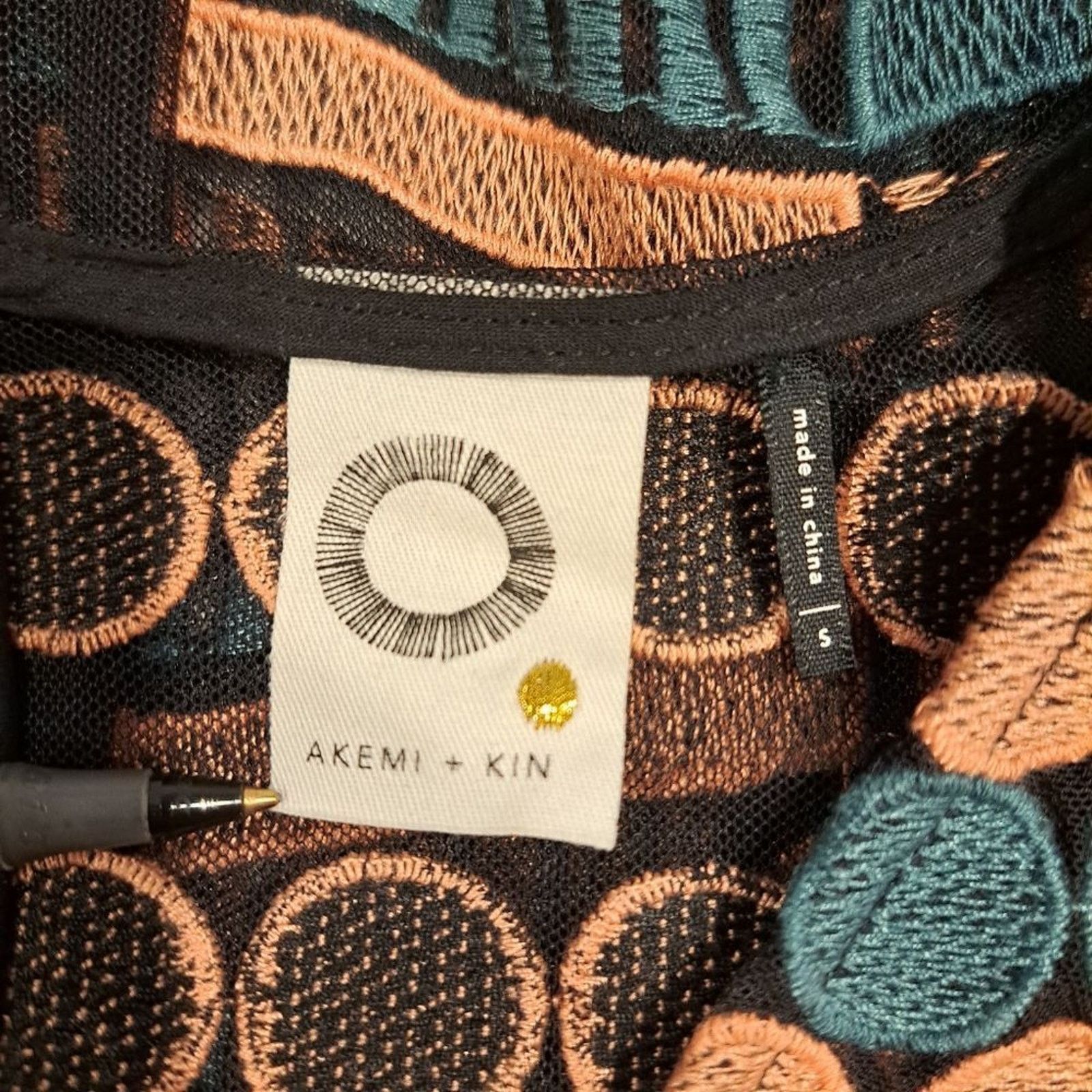 Anthropologie Anthropologie Akemi + Kin Embroidered Kalila Tank Blouse S Size S / US 4 / IT 40 - 9 Thumbnail
