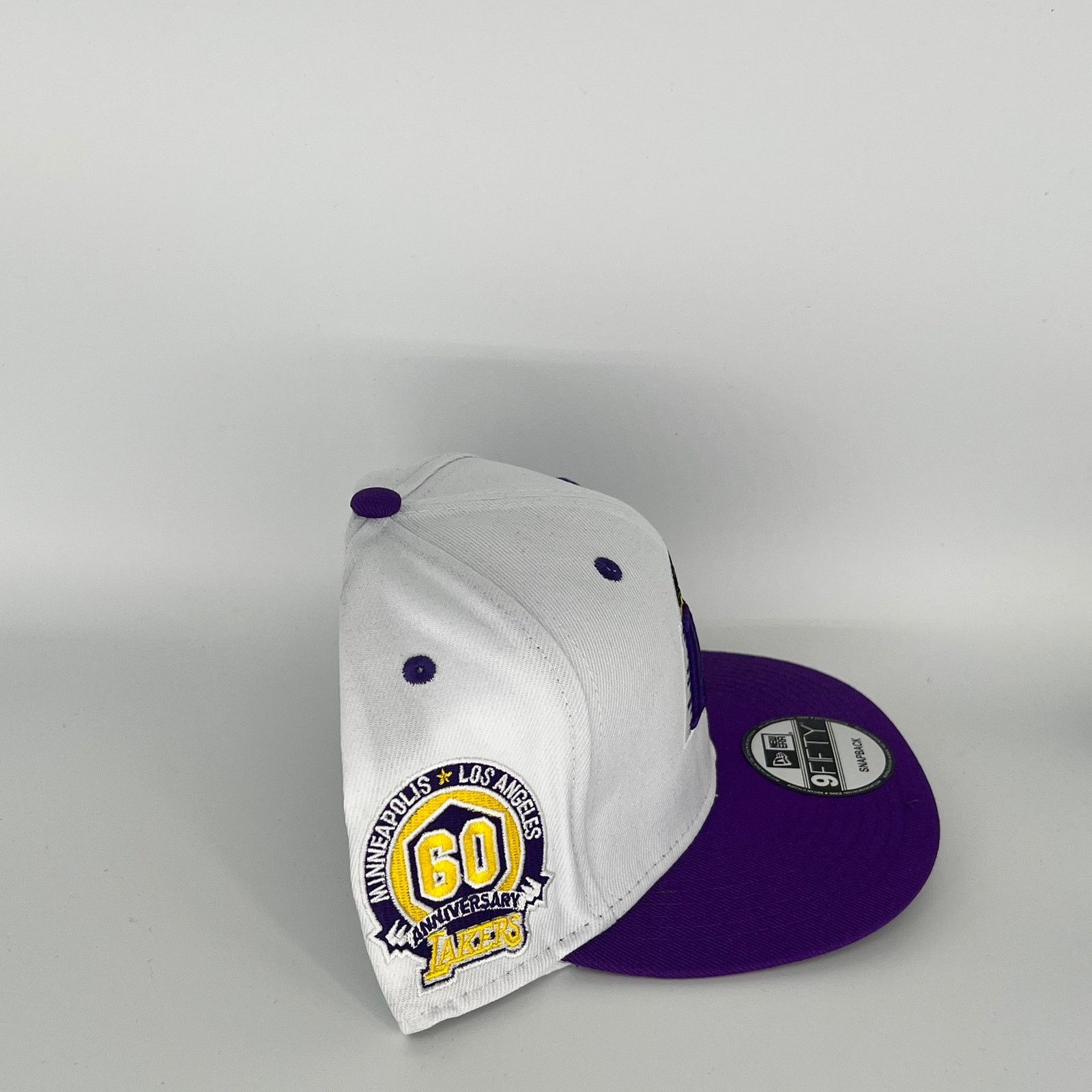 New Era White/Purple Los Angeles Lakers Minneapolis 60TH Anniversary Size ONE SIZE - 3 Thumbnail