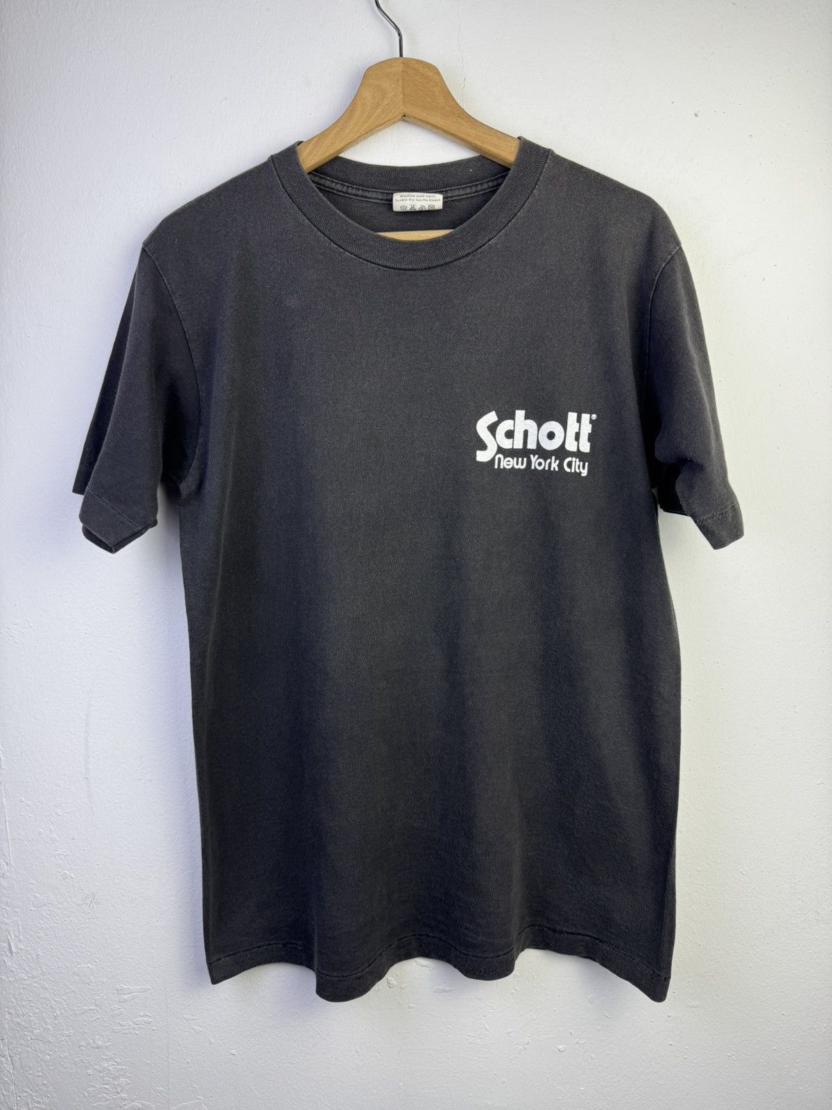 Schott vintage 90s Schott NYC graphic tee in black cotton. Size US M / EU 48-50 / 2 - 2 Thumbnail