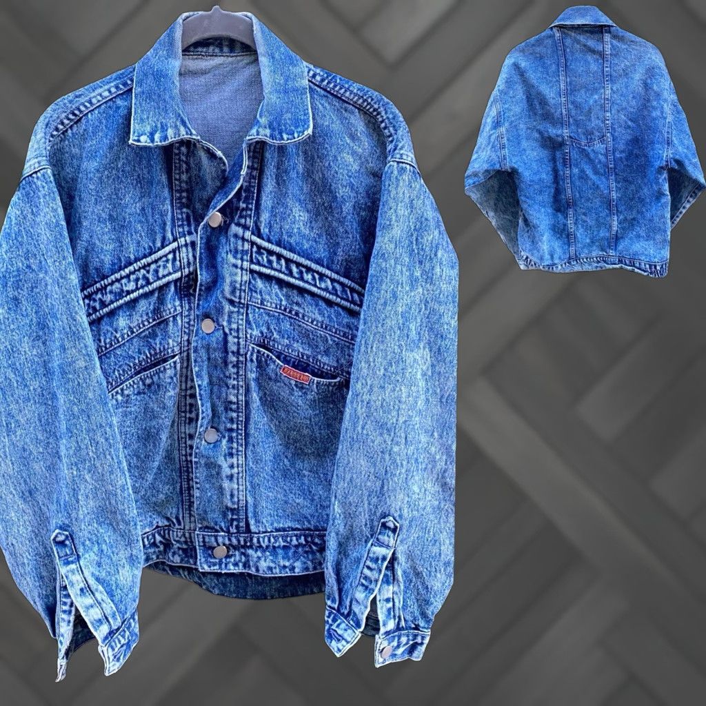 Vintage VINTAGE Bandolino Denim Jacket Acid Wash Cropped Boxy Western Seam 80s 90s Worn Blue Cotton Denim Women Jacket Bandolino Western Casual Vintage Size ONE SIZE - 1 Thumbnail