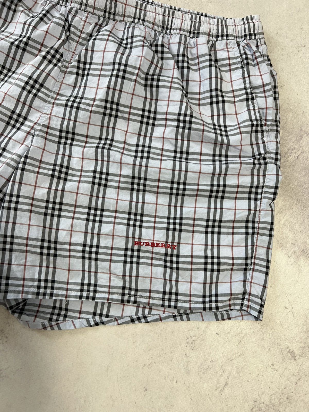 Burberry Burberry Nova check swim shorts Size US 34 / EU 50 - 2 Thumbnail
