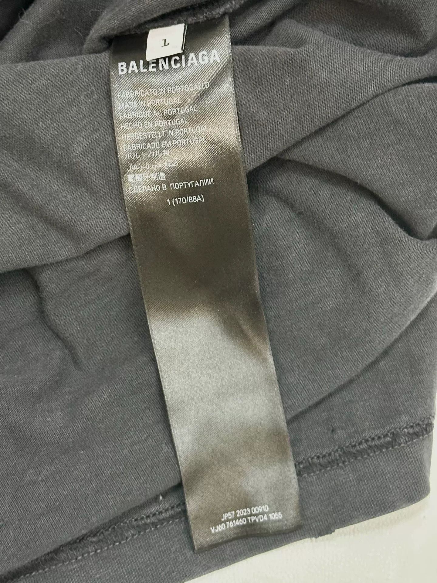 Balenciaga Balenciaga Black Distressed Ring Buckle Tee Size US S / EU 44-46 / 1 - 3 Thumbnail