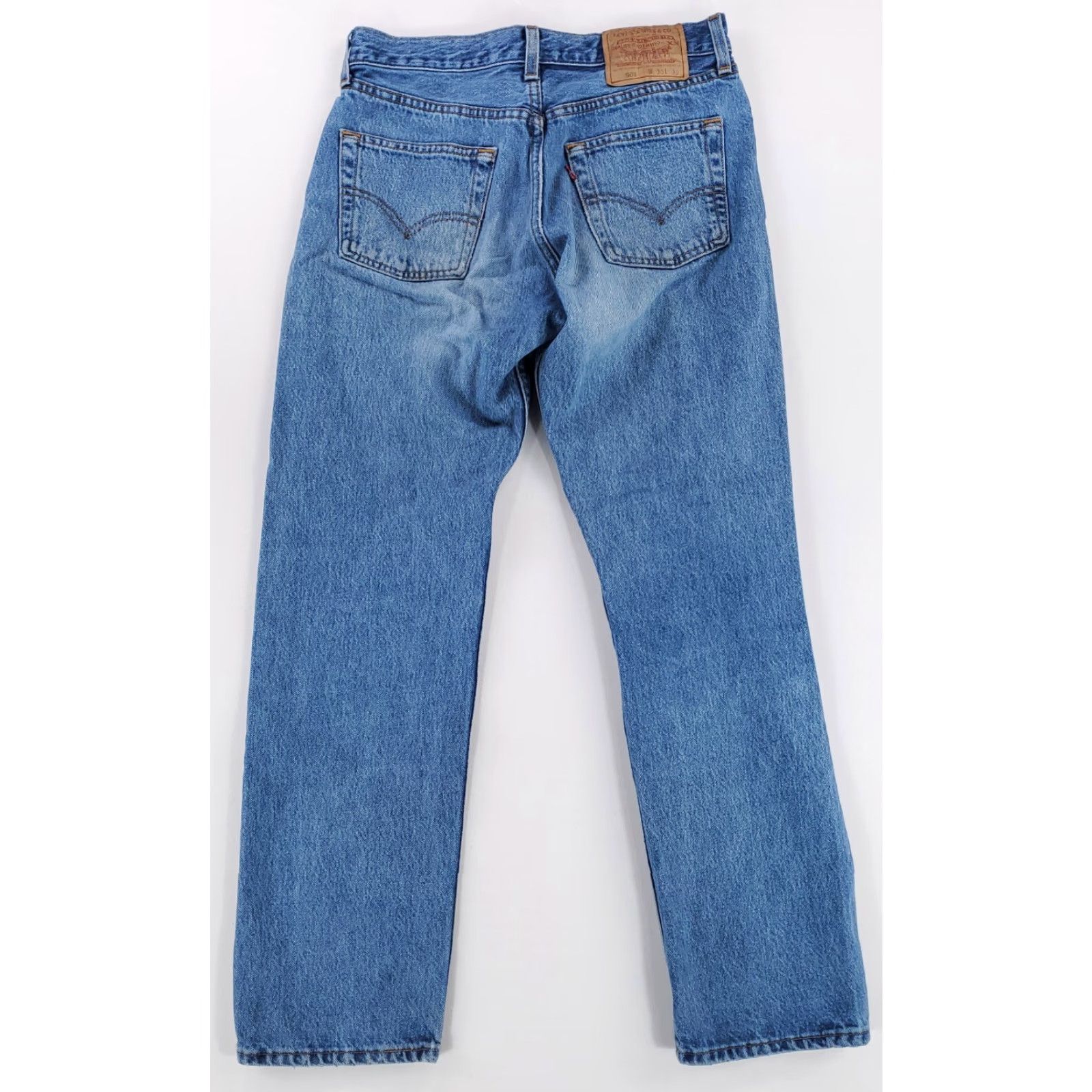 Levi's VINTAGE Levi's 501 VTG 90s Jeans Whiskering Made USA Mens 30 x 30 30 x 29 Actual Blue Straight Jeans Mens Size US 30 / EU 46 - 5 Thumbnail