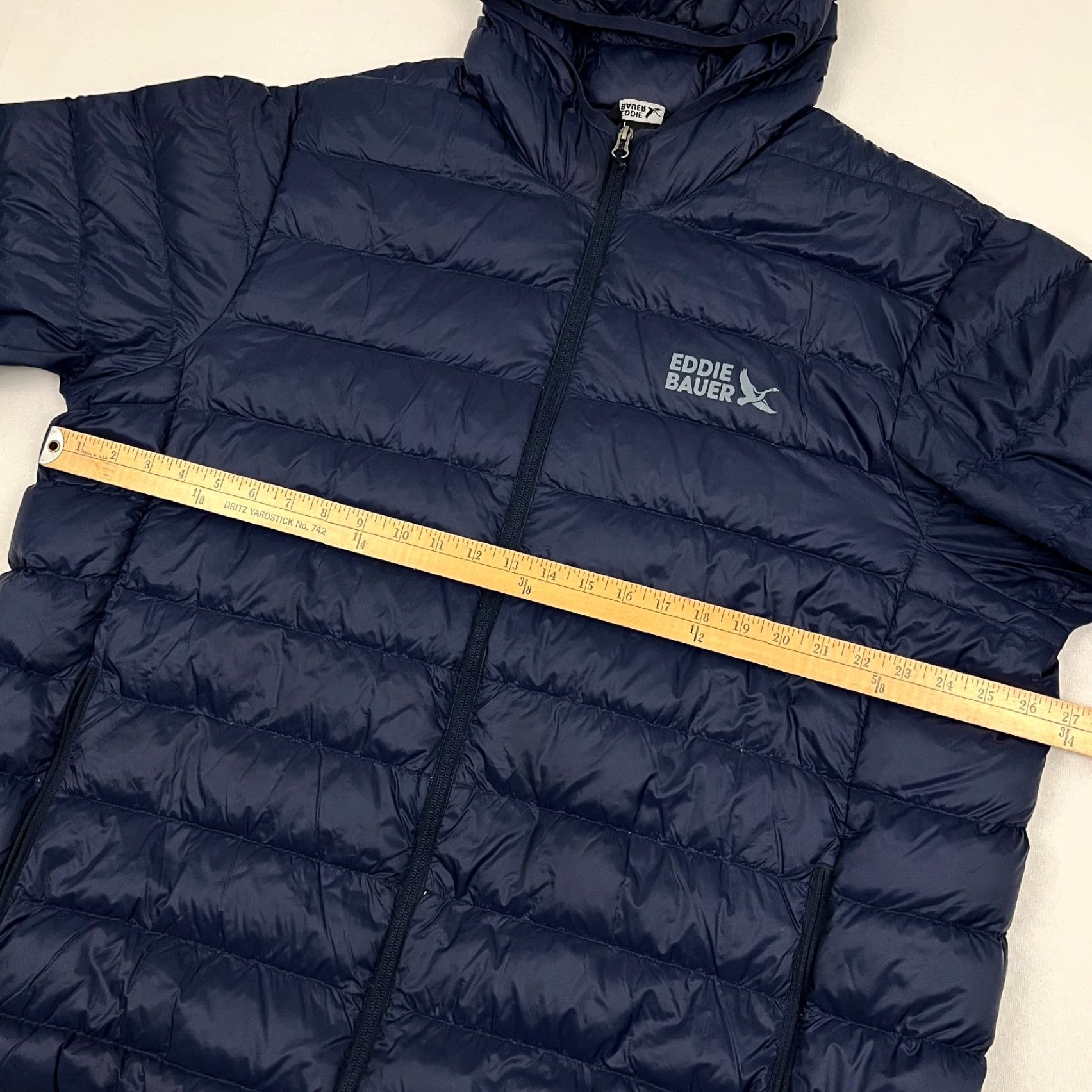 Eddie Bauer VINTAGE? No. Wait—Cannot use N/A. Size US XXL / EU 58 / 5 - 6 Thumbnail