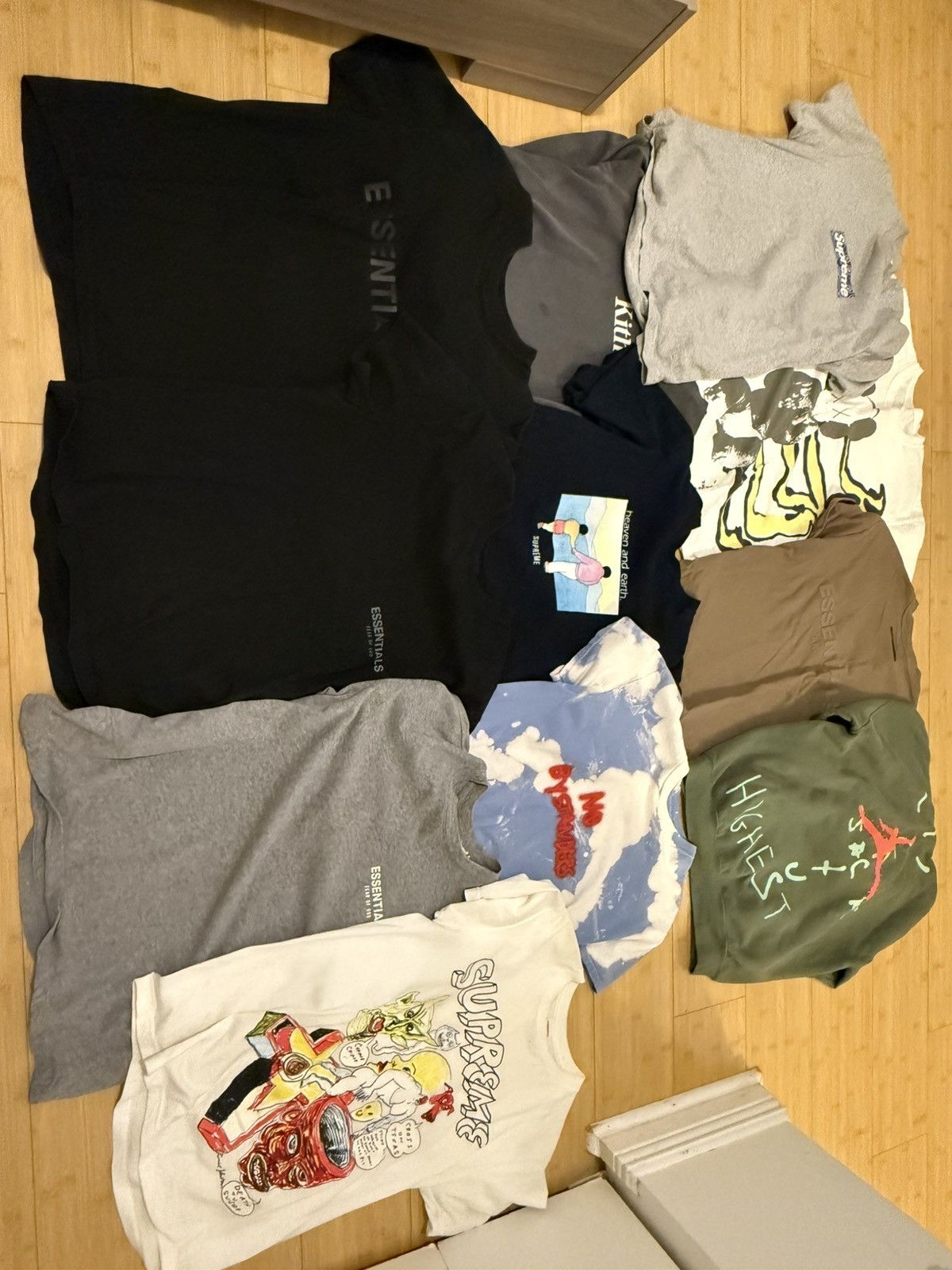 Other Supreme, Essentials, Kith, Travis Tees and Long sleeve Size US S / EU 44-46 / 1 - 1 Thumbnail