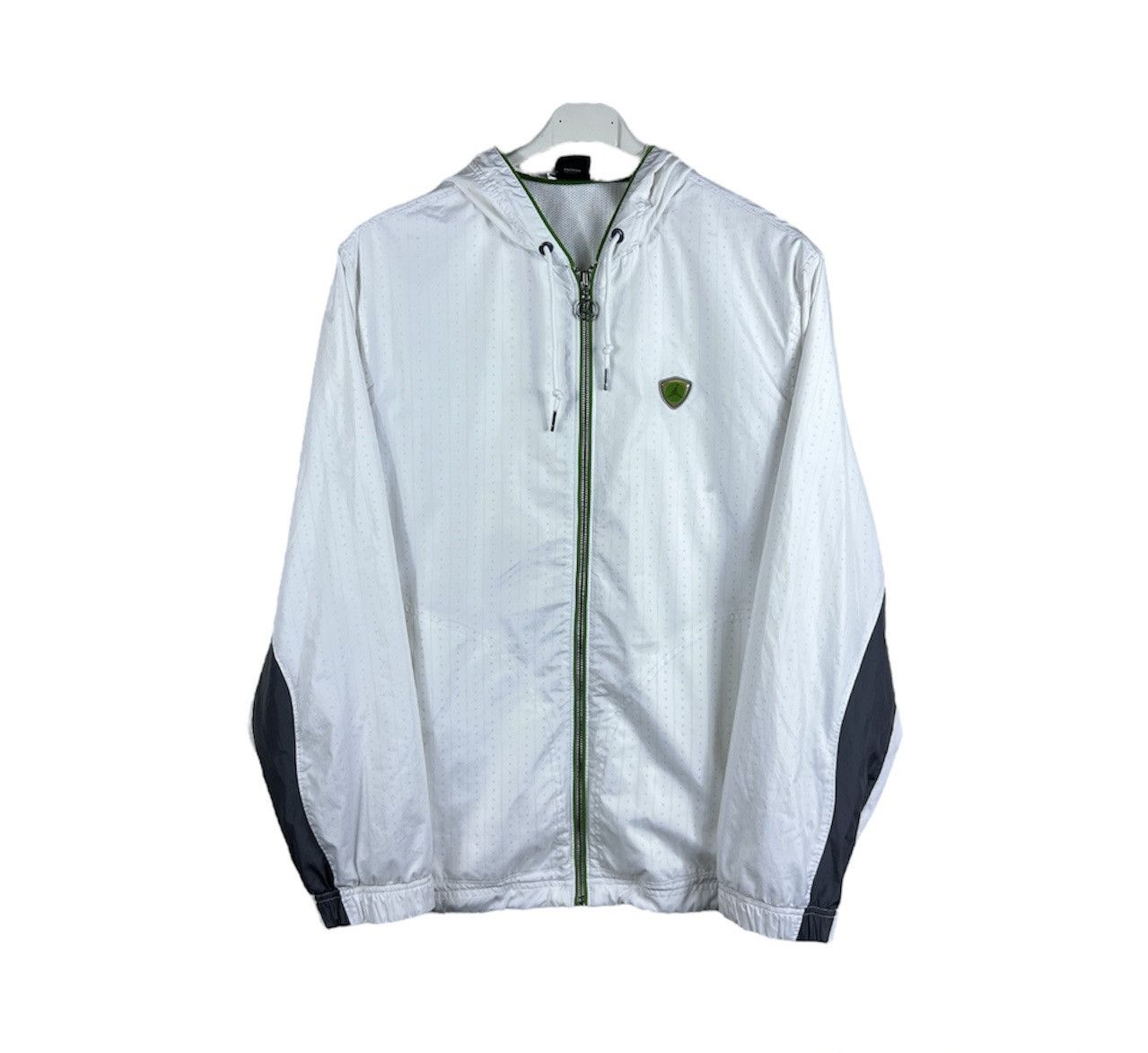 Jordan Brand Vintage Nike Jordan brand y2k light jacket windbreaker retro Size US L / EU 52-54 / 3 - 1 Thumbnail
