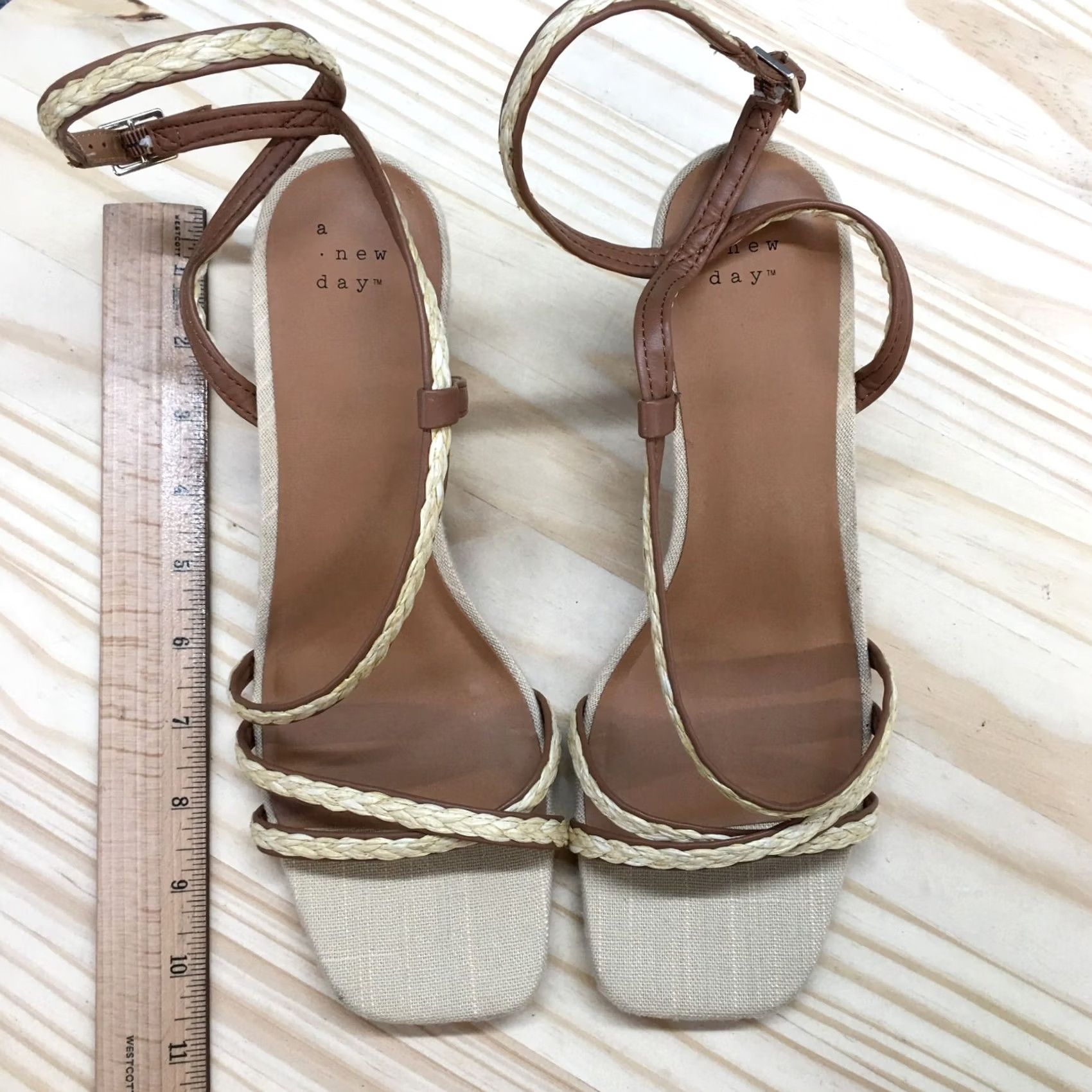Vintage A New Day Sandals Womens 9.5 Strappy Beige Faux Leather Casual Heels Braided Size US 10 / IT 40 - 6 Thumbnail