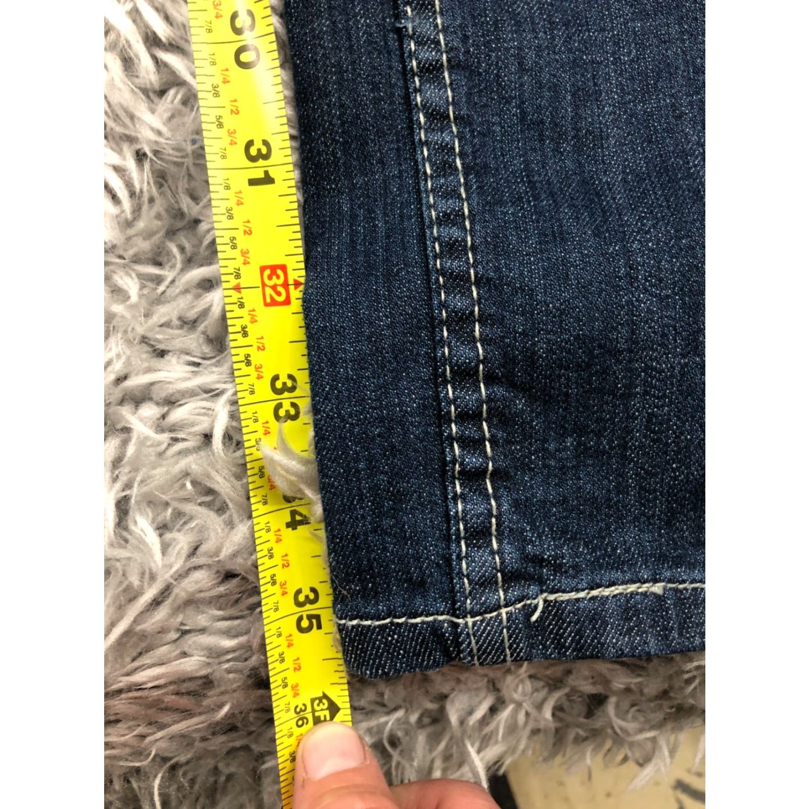 Vintage Vigold Jeans Skinny Womens Juniors Size 11 Blue Medium Wash 5-Pocket Regular Rise Belt Loops Size 32" / US 10 / IT 46 - 3 Thumbnail