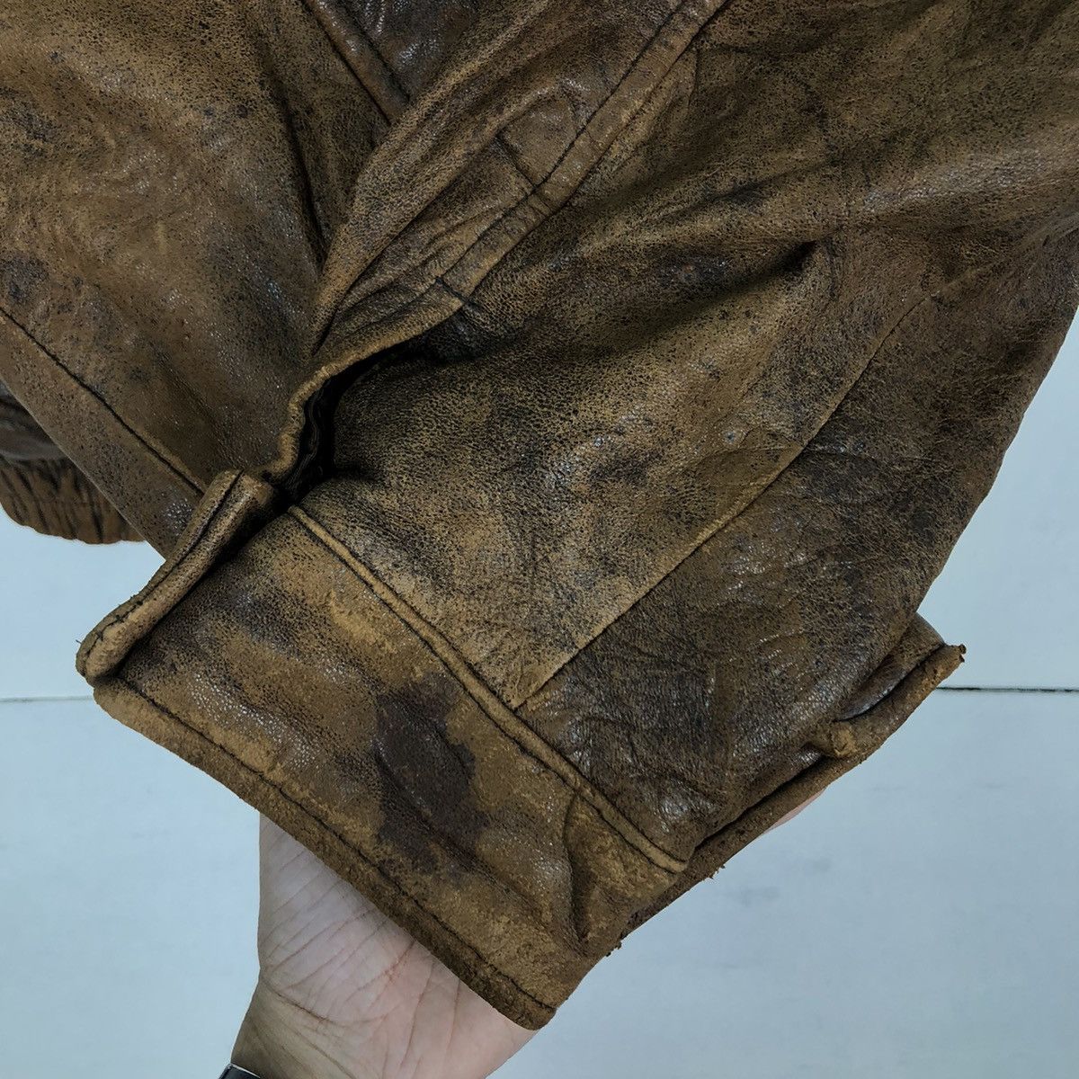 Other VINTAGE BOMBER LEATHER JACKET RESERVATION ARMY BUZZ RICKSONS Size US M / EU 48-50 / 2 - 11 Thumbnail