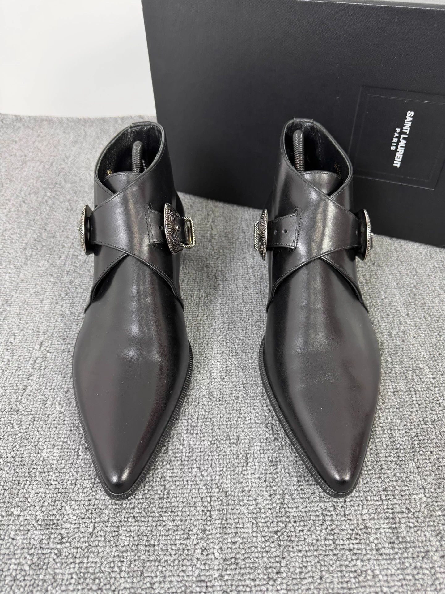 Saint Laurent Paris Saint Laurent SLP 14SS Chelsea 39 Cross Engraved Buckle Size US 6 / EU 39 - 2 Thumbnail
