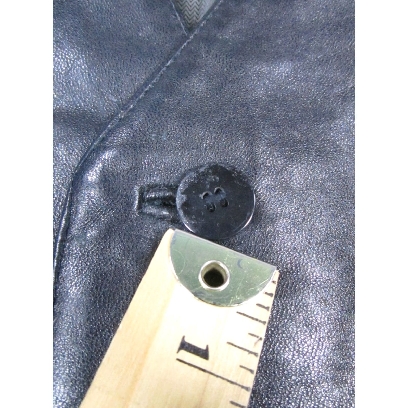 Vintage VINTAGE Pelle Studio Vest Mens XL Black Leather Button Up Jacket Coat Style Biker Hunting Riding Walking Mens Size US XL / EU 56 / 4 - 7 Thumbnail