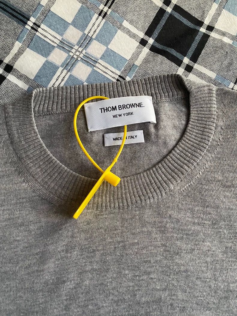 Thom Browne Thom browne TB classic four-bar thin round-neck pullover sw Size US M / EU 48-50 / 2 - 2 Thumbnail