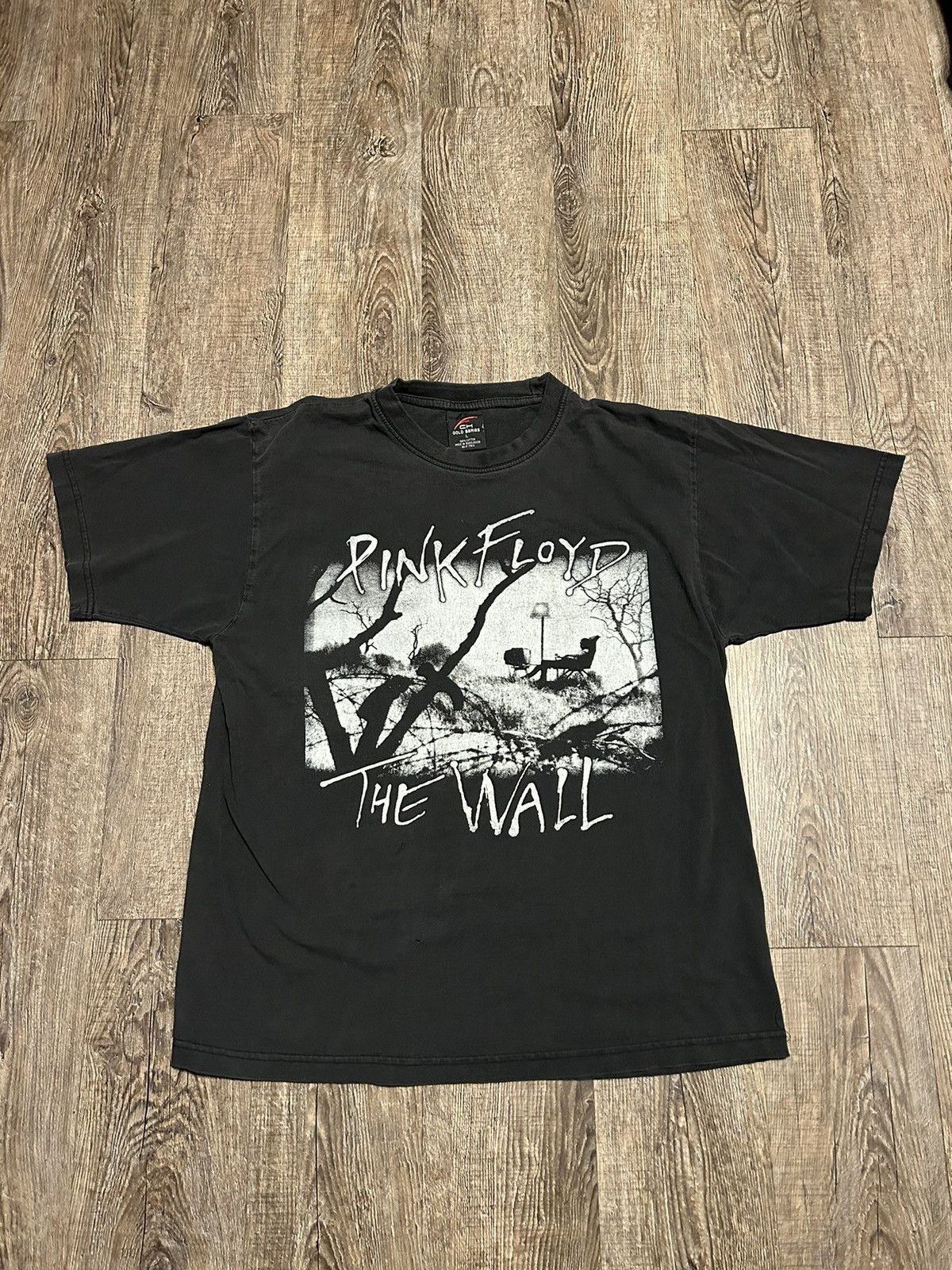 Pink Floyd Vintage Pink Floyd The Wall Band T Shirt on CH gold series Size US L / EU 52-54 / 3 - 2 Thumbnail