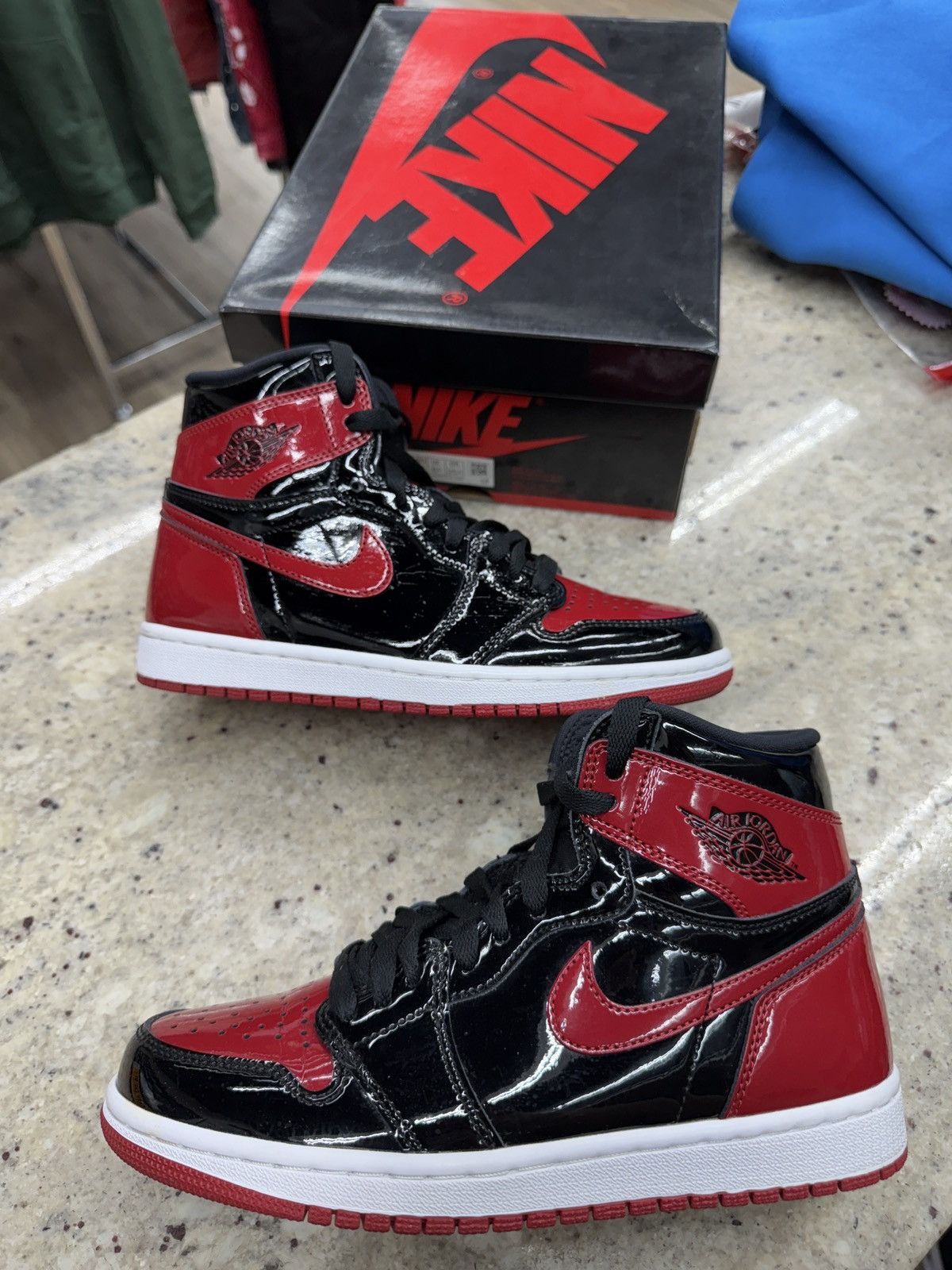 Jordan Brand Jordan Retro 1 Patents Size US 7.5 / EU 40-41 - 1 Thumbnail