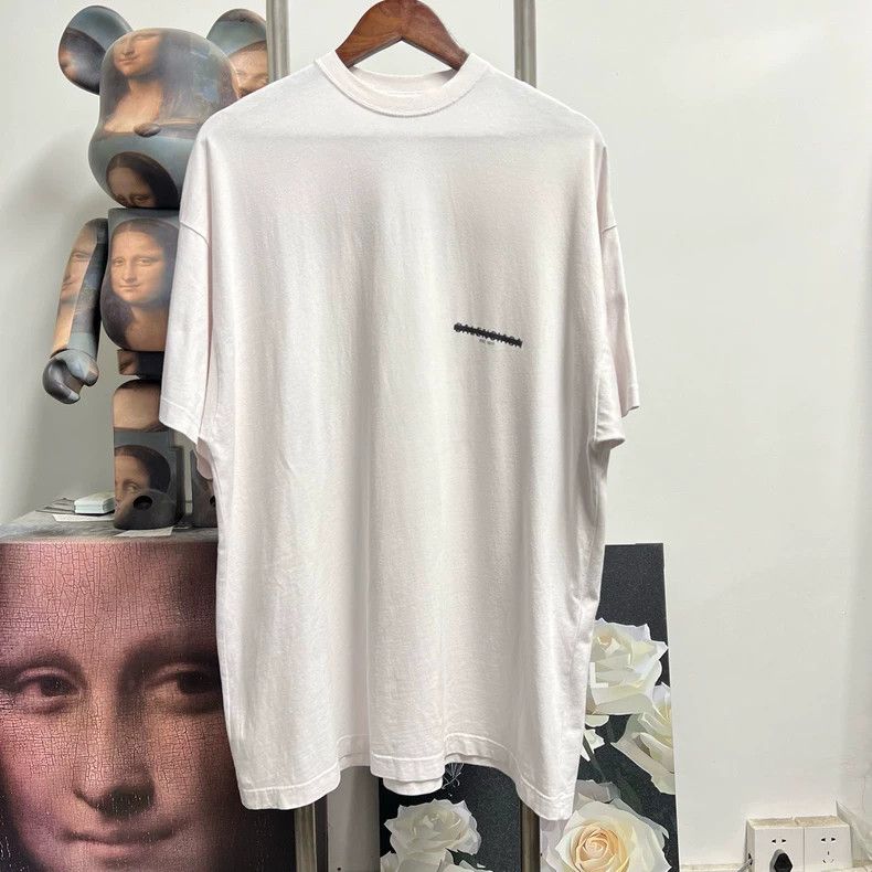 Balenciaga Balenciaga Infrared Short Sleeve Tee Size US L / EU 52-54 / 3 - 1 Thumbnail