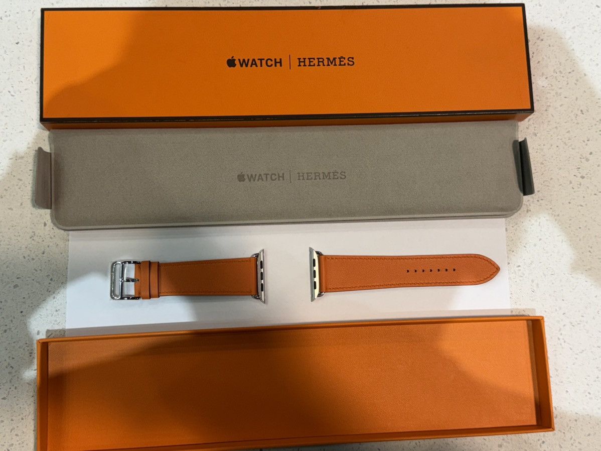 Hermes Hermes Apple Watch leather Band Orange 45mm 100% Authentic Size ONE SIZE - 1 Thumbnail