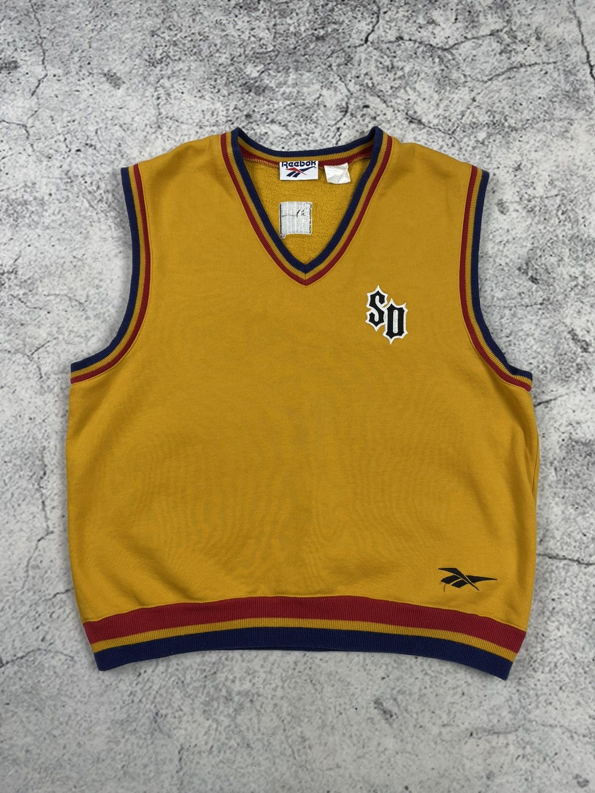 Reebok Rare Vintage Reebok Shaq Attaq Basketball Vest L Classic eg Size US L / EU 52-54 / 3 - 5 Thumbnail
