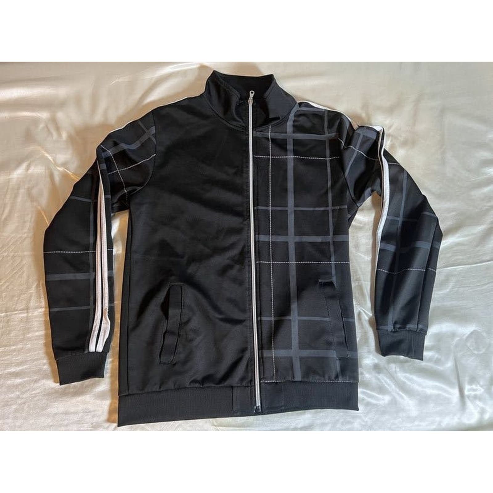 Brave Soul Grey patterned zip up Size US S / EU 44-46 / 1 - 1 Thumbnail