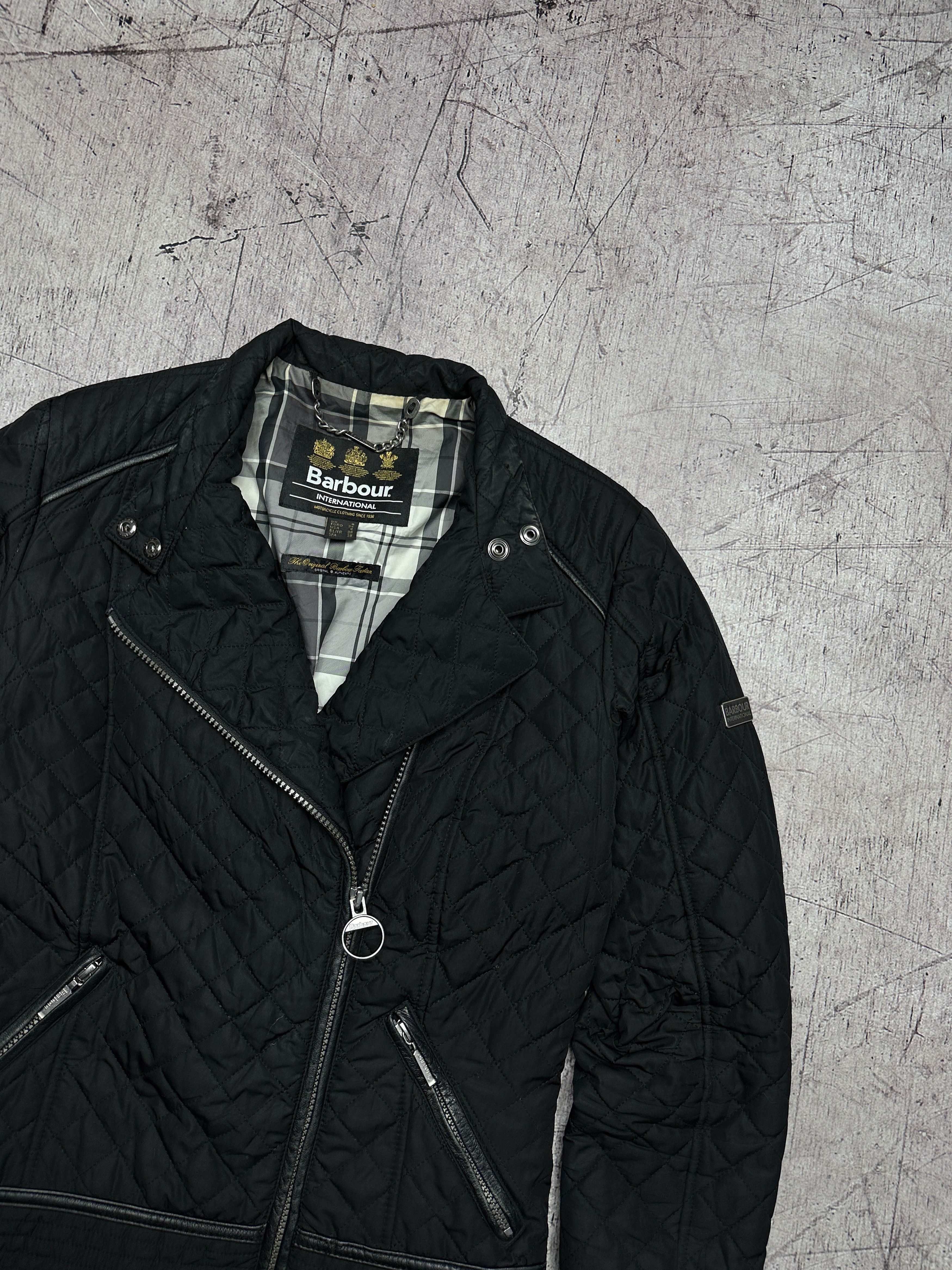 Barbour Barbour International Womens Vanier Short Quilted Jacket Size S / US 4 / IT 40 - 2 Thumbnail
