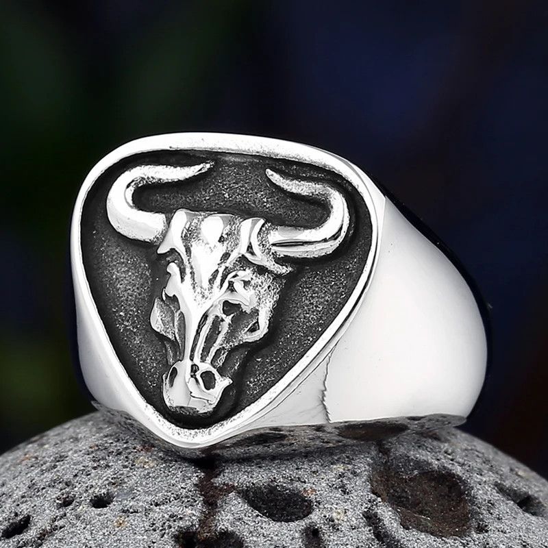 Japanese Brand × Jewelry × Vintage Vintage Bull Head Ring Size ONE SIZE - 1 Thumbnail