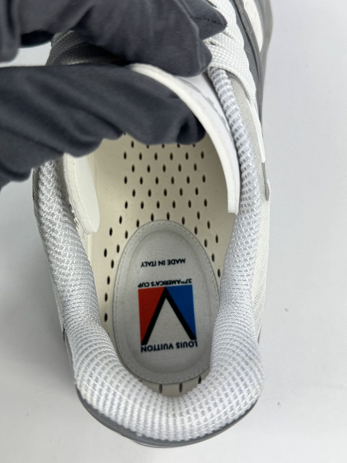 Louis Vuitton 37th AMERICA’S CUP REFLECTIVE SNEAKERS Size US 8.5 / EU 41-42 - 7 Thumbnail