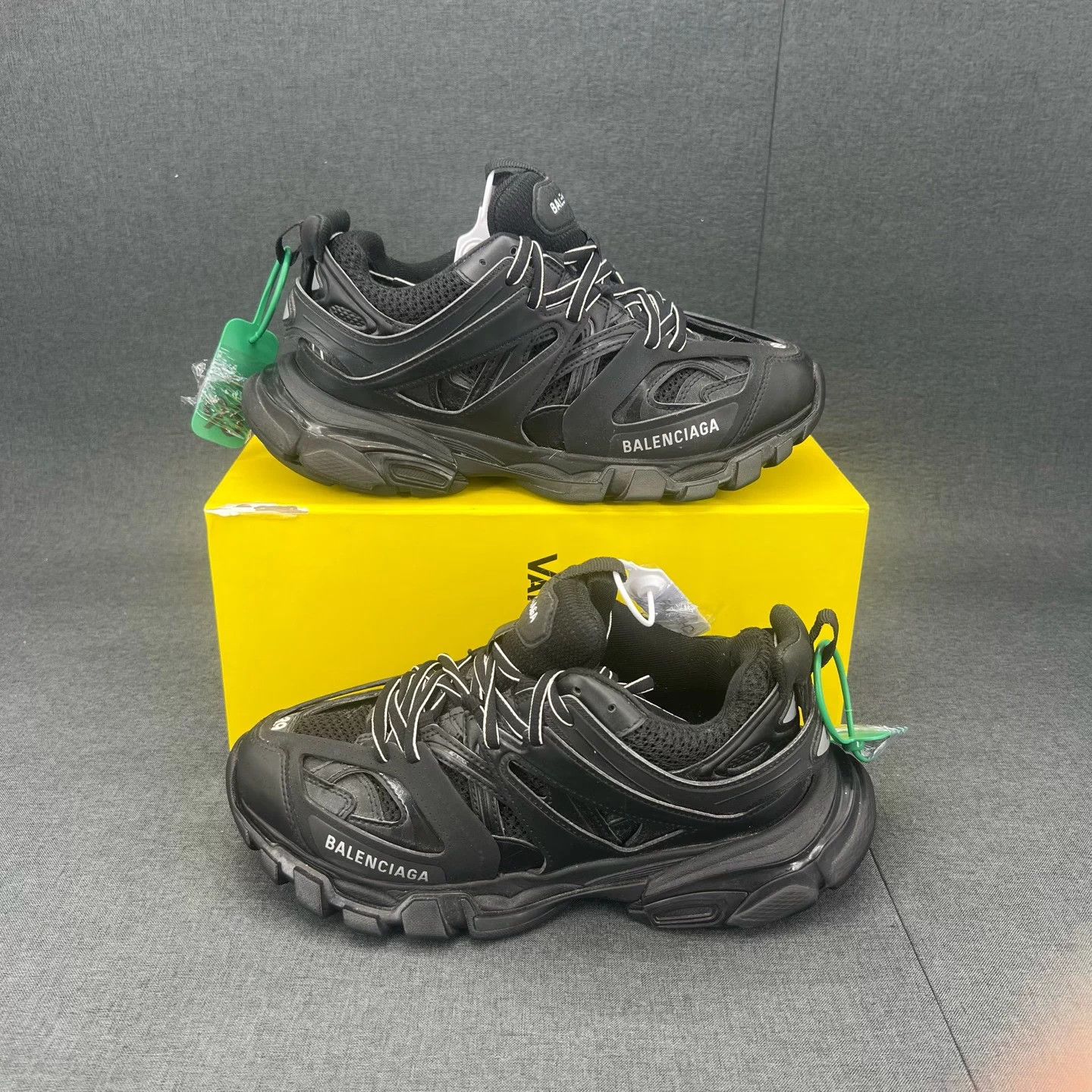 Balenciaga Balenciaga Track Black 39 New Size US 6 / EU 39 - 2 Thumbnail