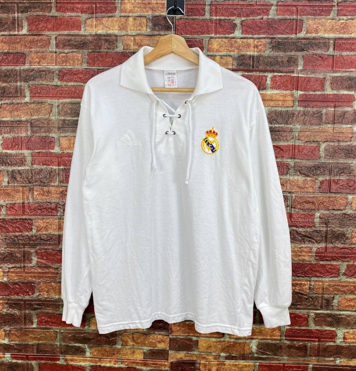Vintage RARE VINTAGE REAL MADRID ADIDAS HERITAGE LACE UP LONGSLEEVE Size US M / EU 48-50 / 2 - 1 Thumbnail
