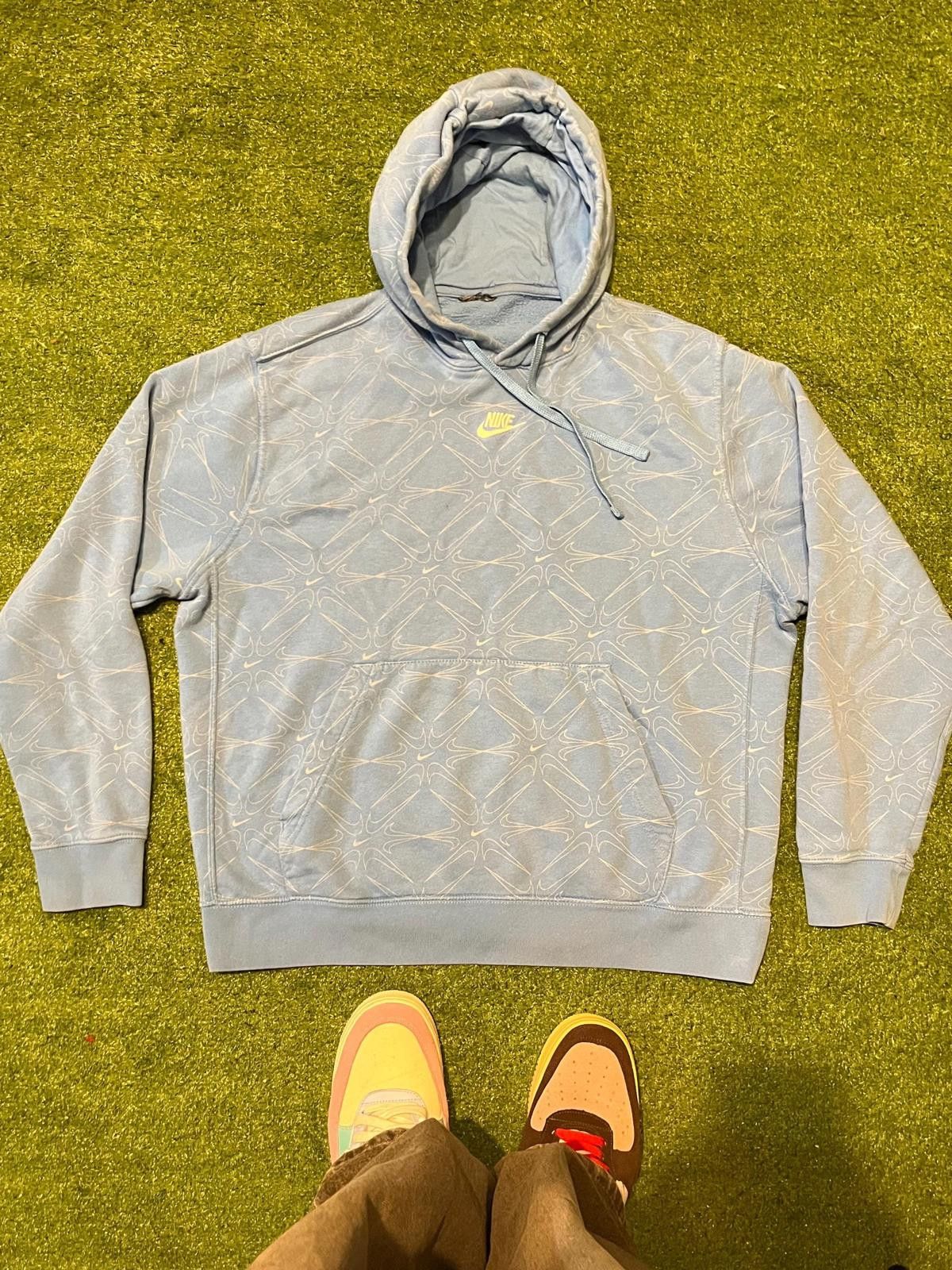 Nike Vintage Nike Light Blue Patterned Hoodie Size US M / EU 48-50 / 2 - 5 Thumbnail